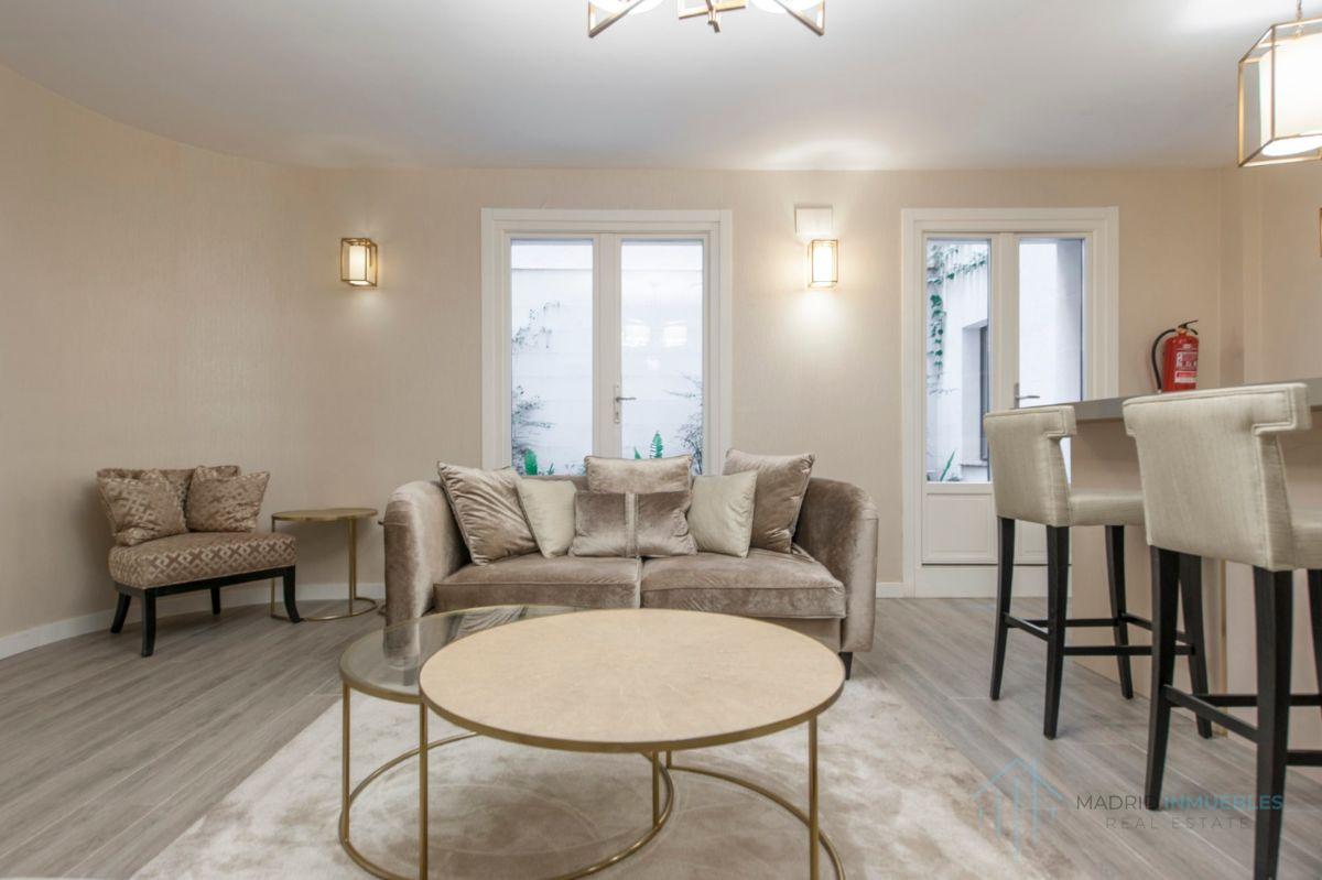 For sale of flat in Madrid