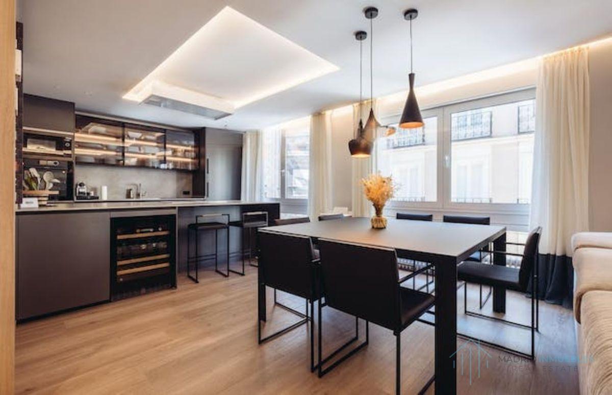 For sale of flat in Madrid