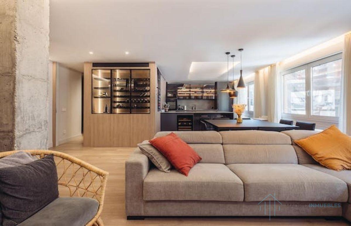 For sale of flat in Madrid