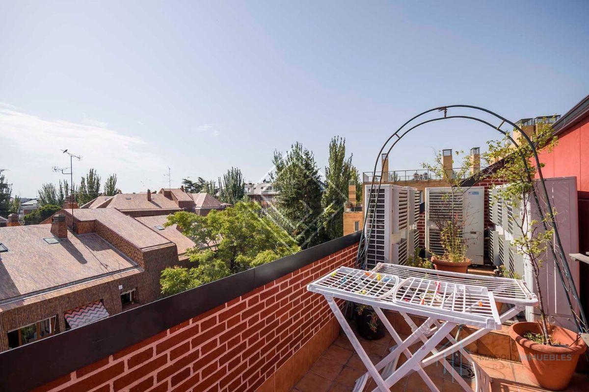 For sale of building in Madrid