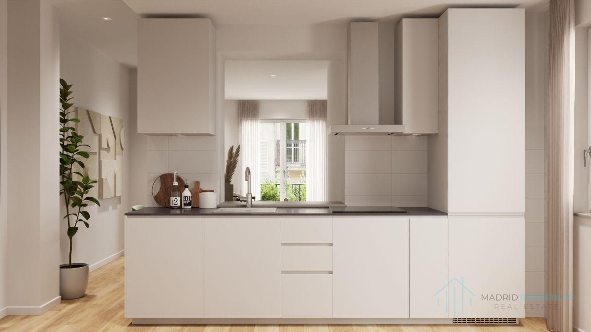 For sale of flat in Madrid