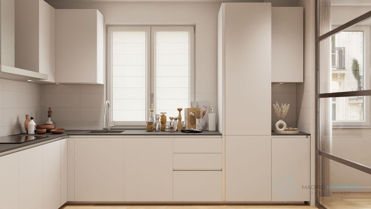 For sale of flat in Madrid