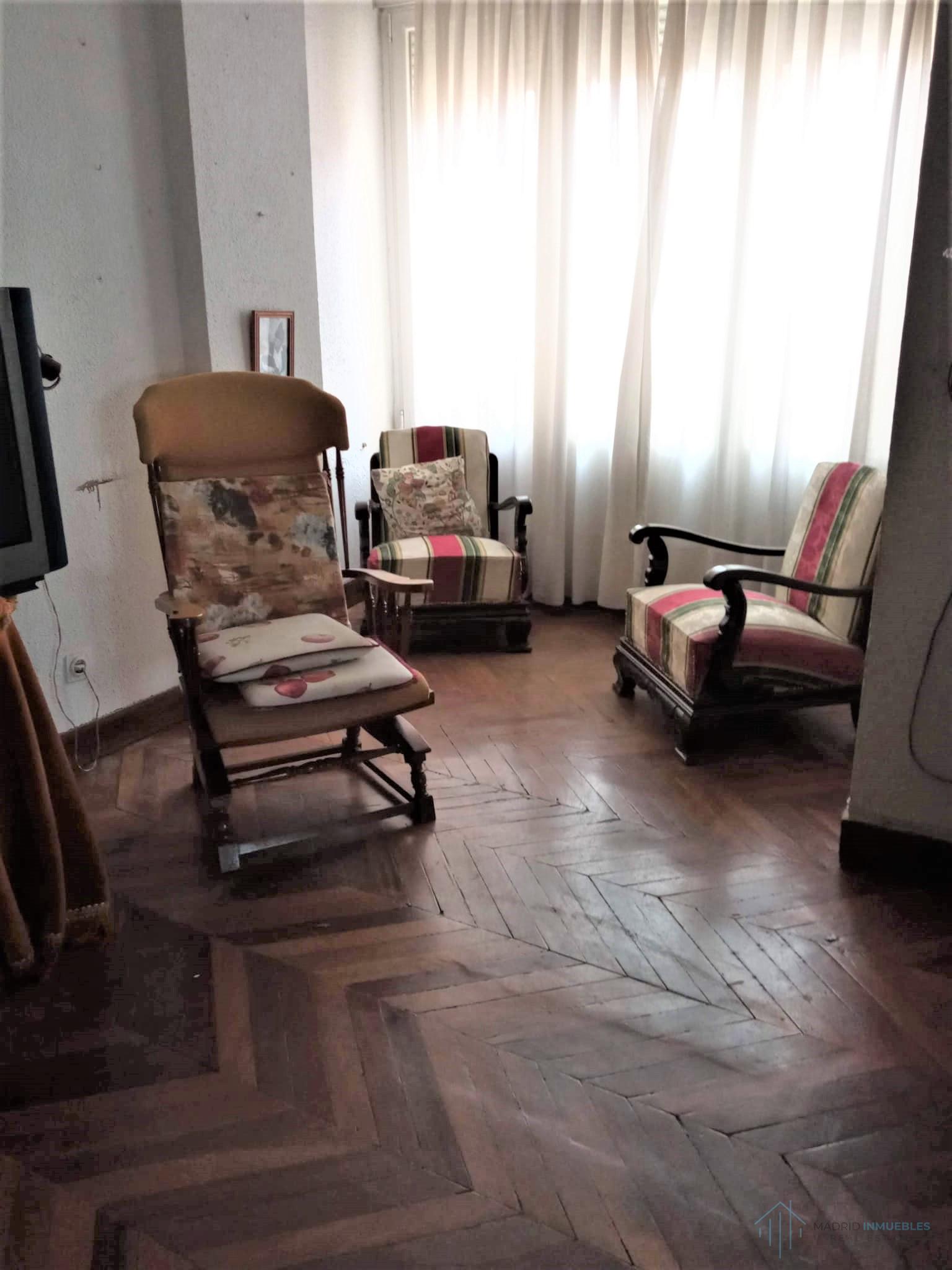 For sale of flat in Madrid