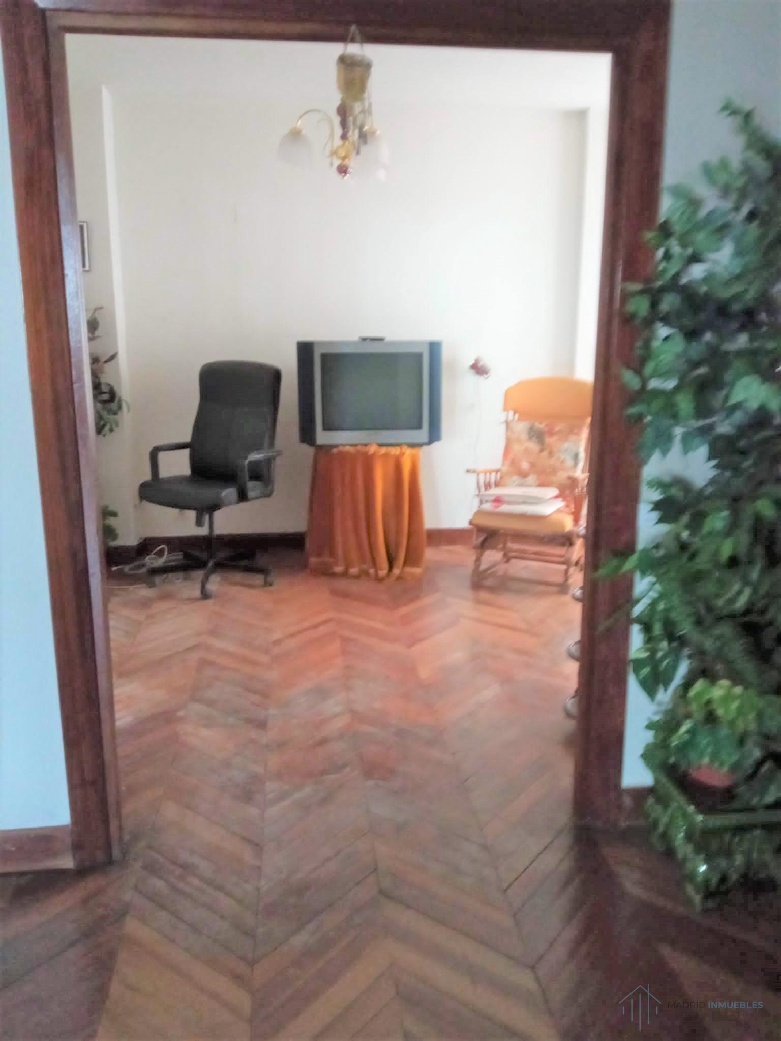 For sale of flat in Madrid