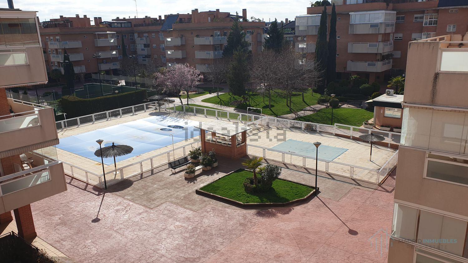 For sale of penthouse in Pozuelo de Alarcón