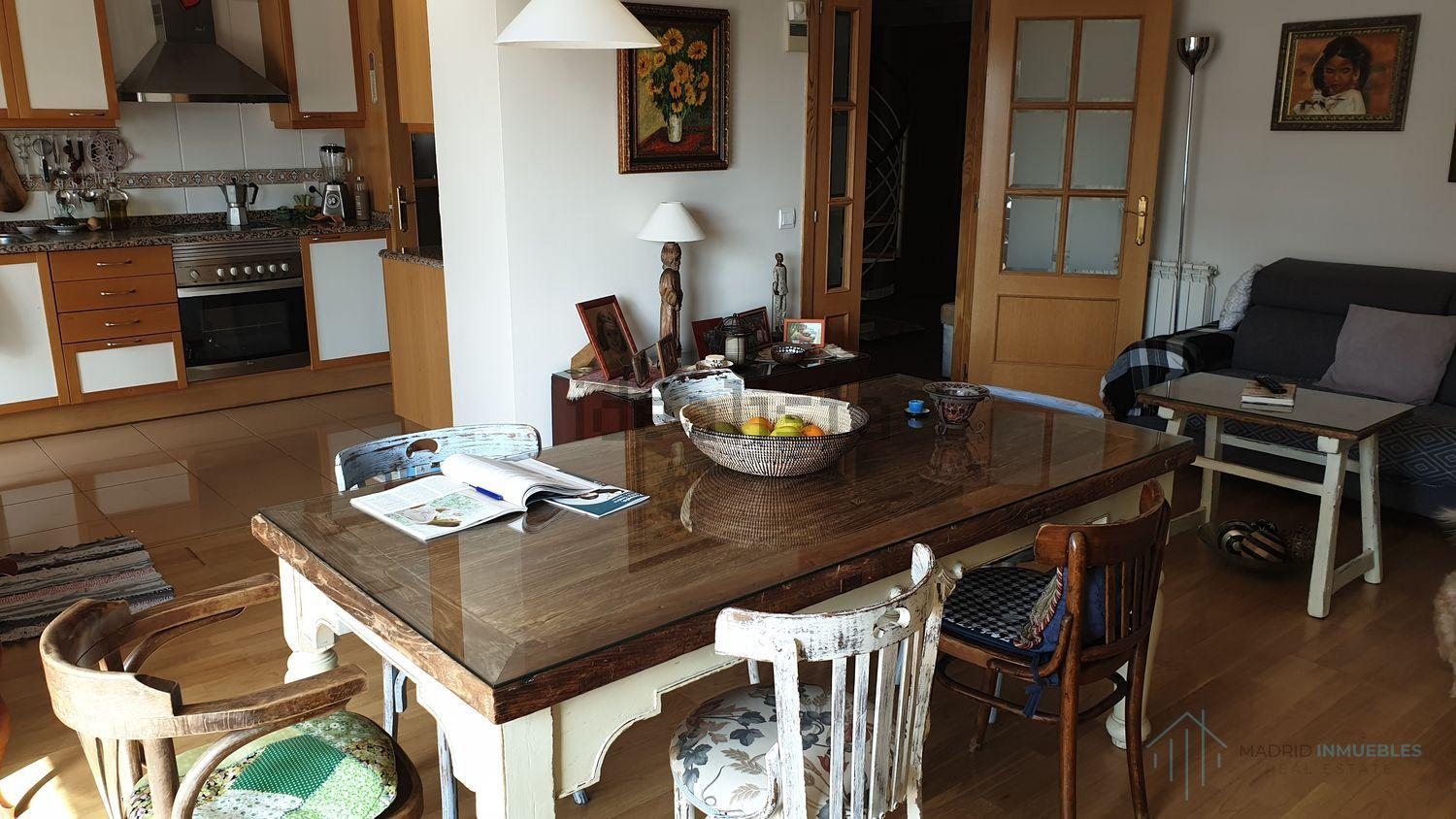 For sale of penthouse in Pozuelo de Alarcón