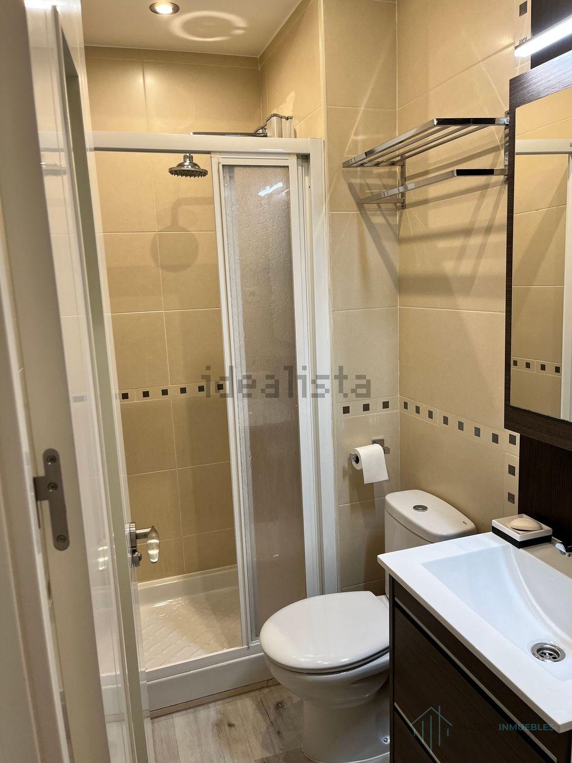 For sale of apartment in Madrid