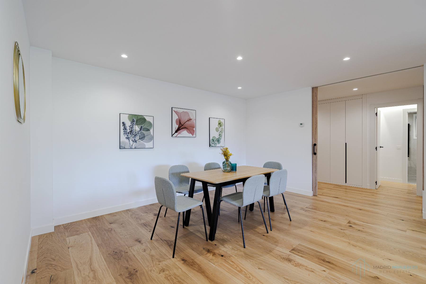 For sale of flat in Madrid