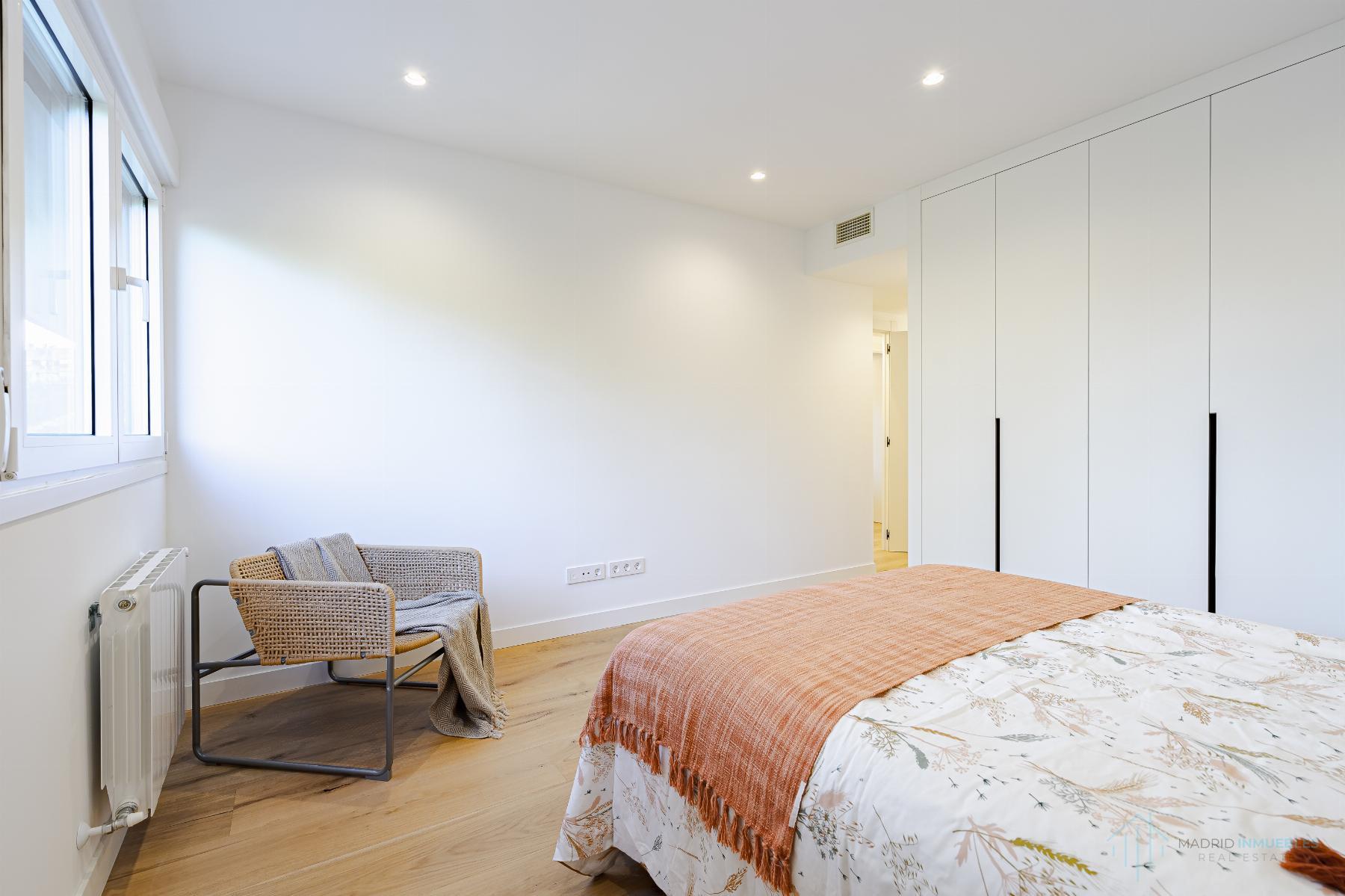 For sale of flat in Madrid