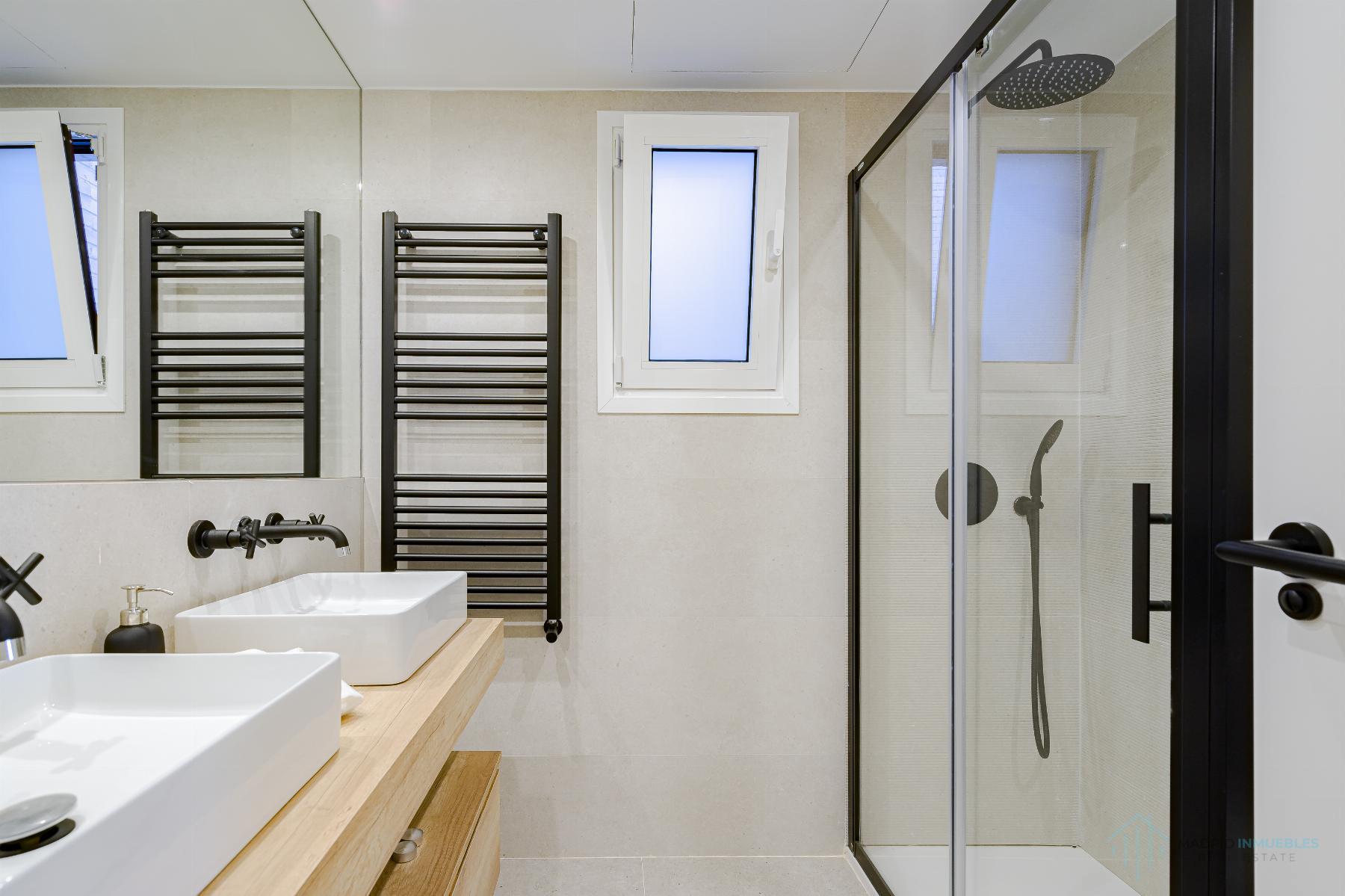 For sale of flat in Madrid