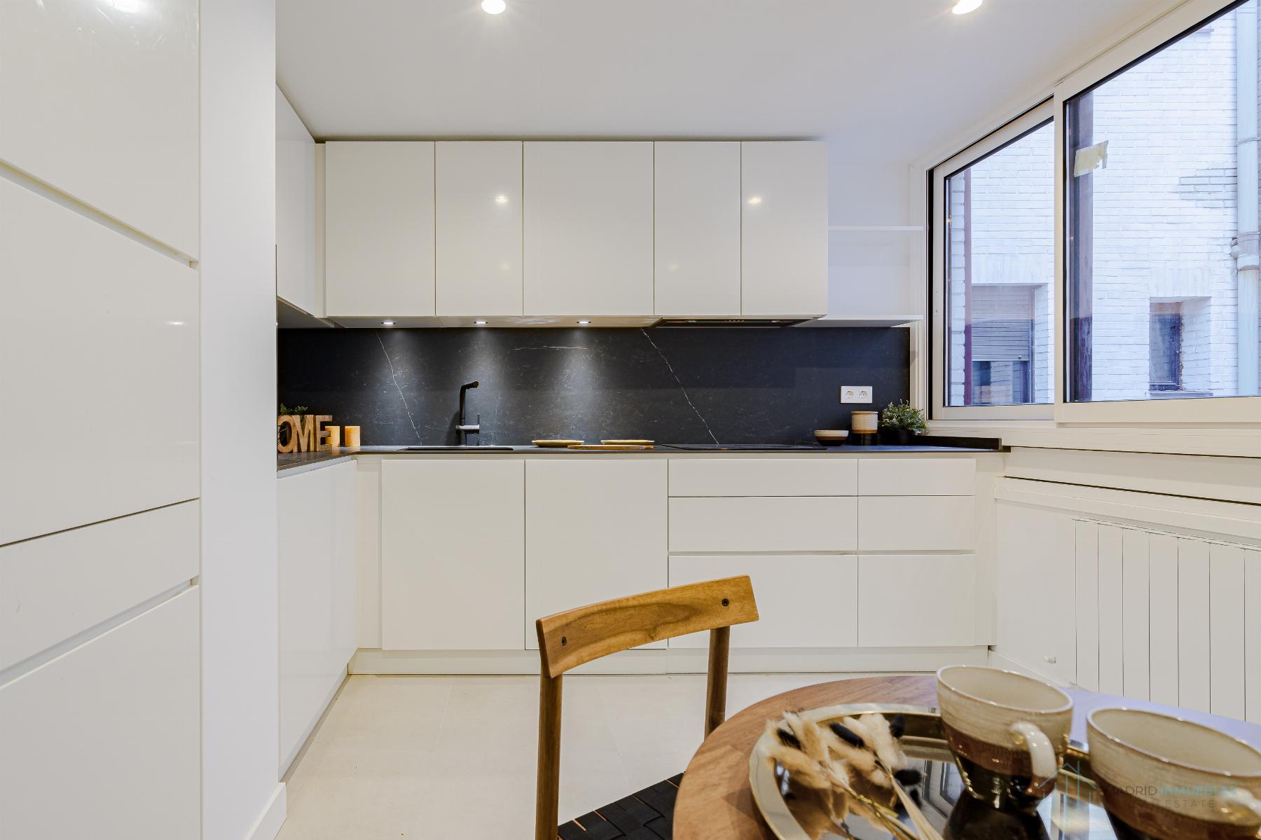 For sale of flat in Madrid