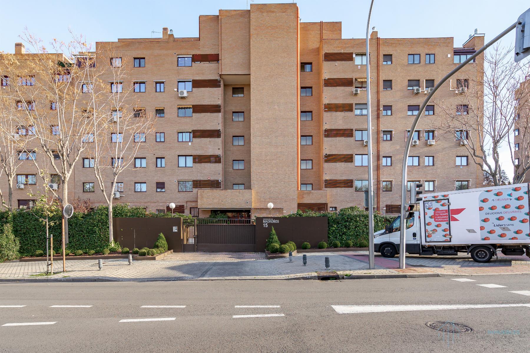 For sale of flat in Madrid