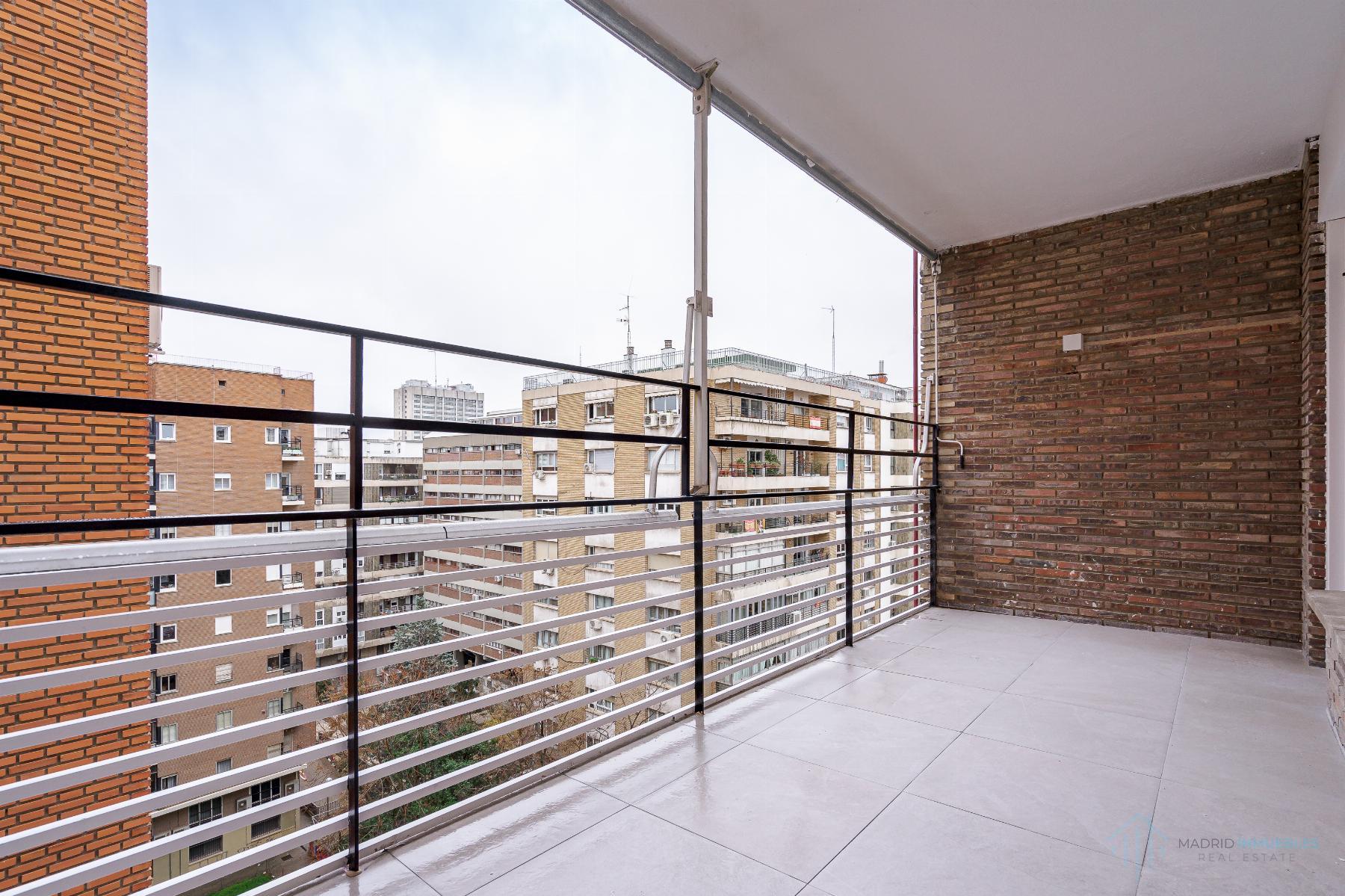 For sale of flat in Madrid