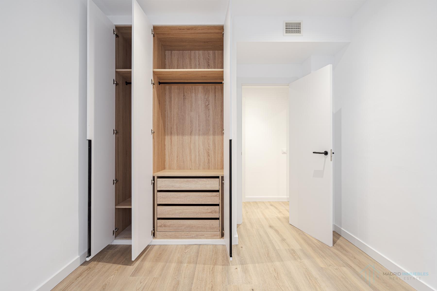 For sale of flat in Madrid
