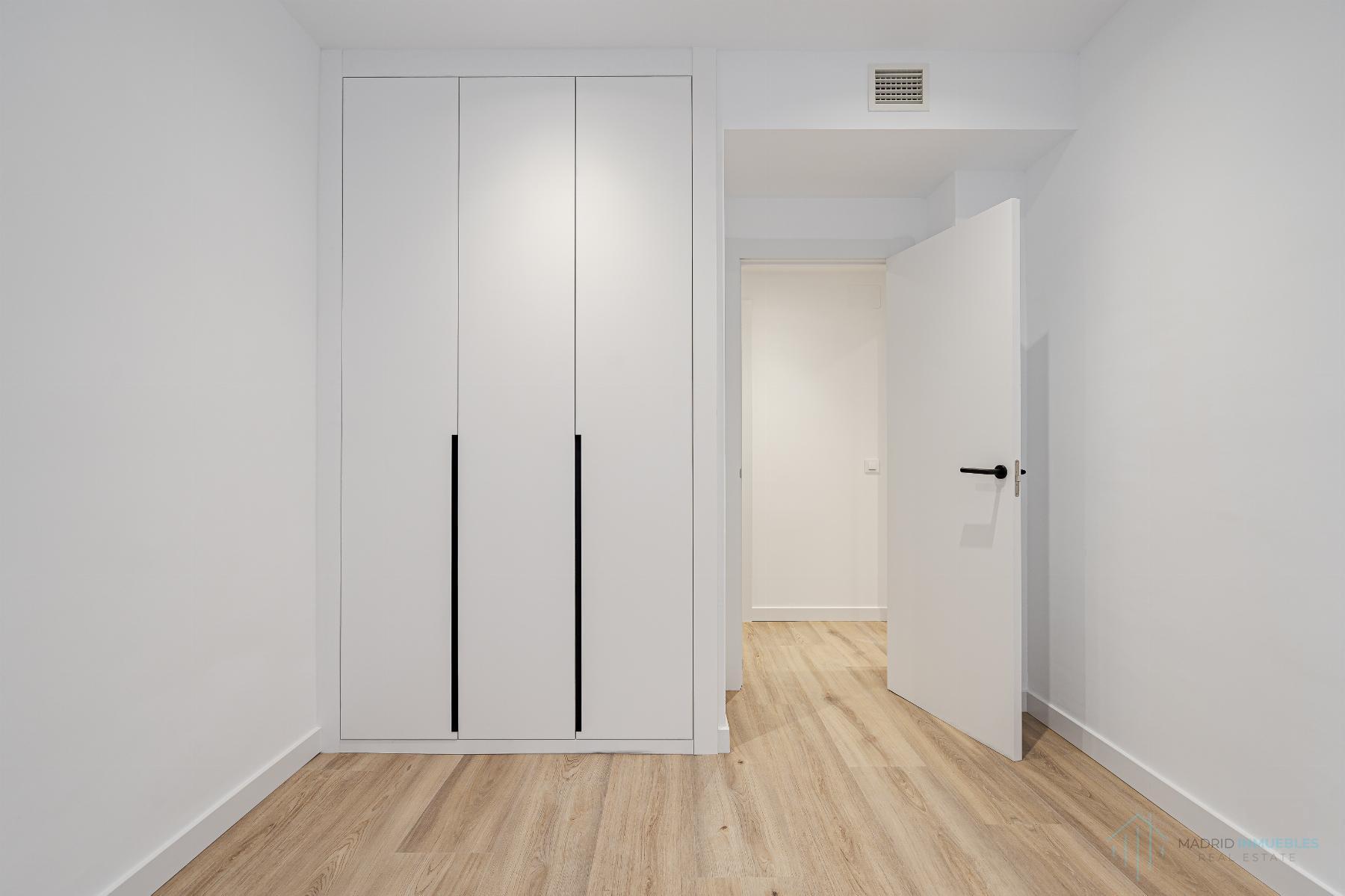For sale of flat in Madrid
