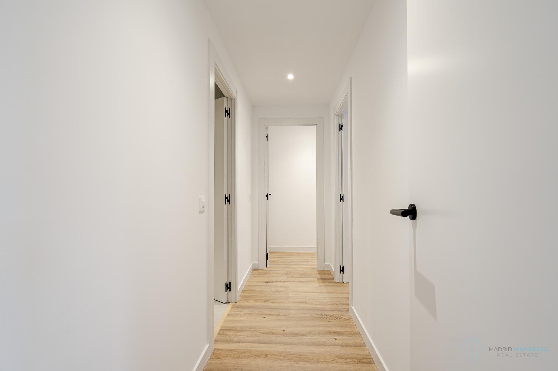 For sale of flat in Madrid