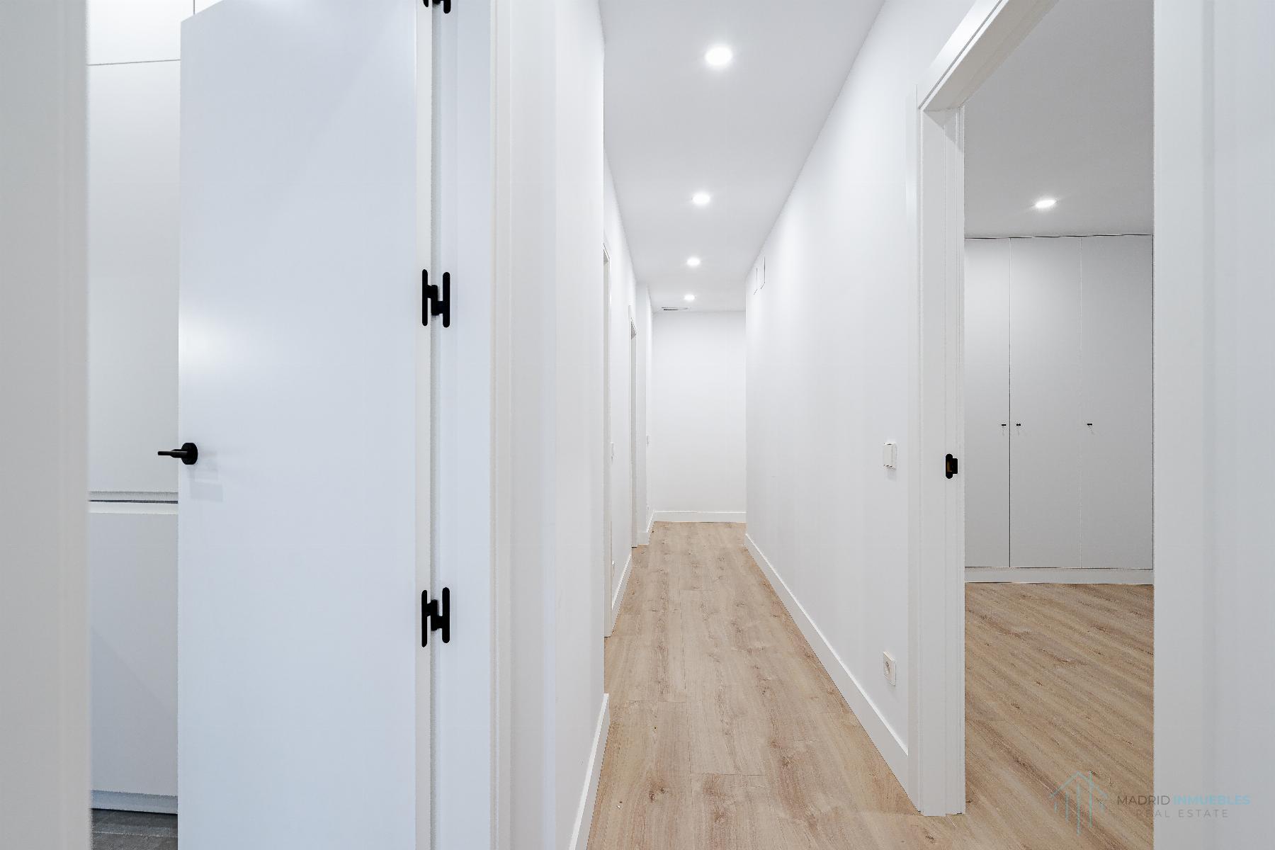 For sale of flat in Madrid