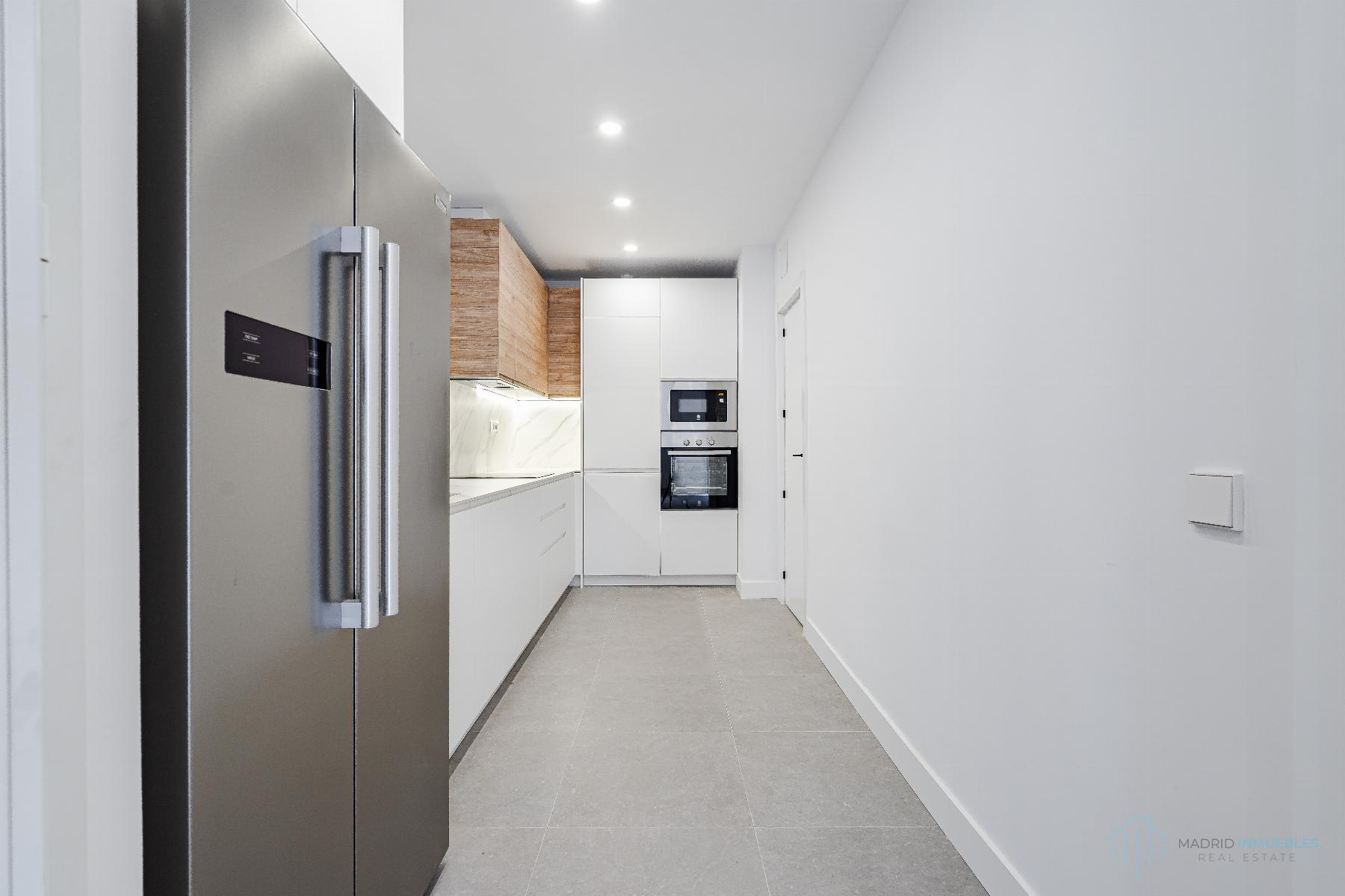 For sale of flat in Madrid