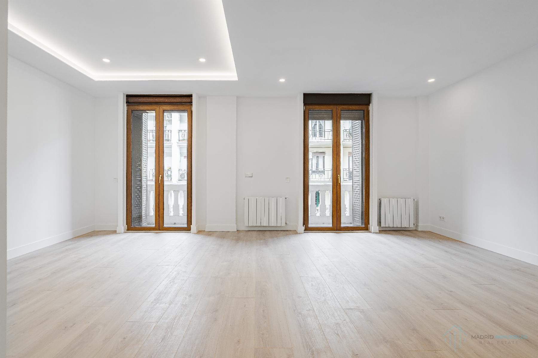 For sale of flat in Madrid