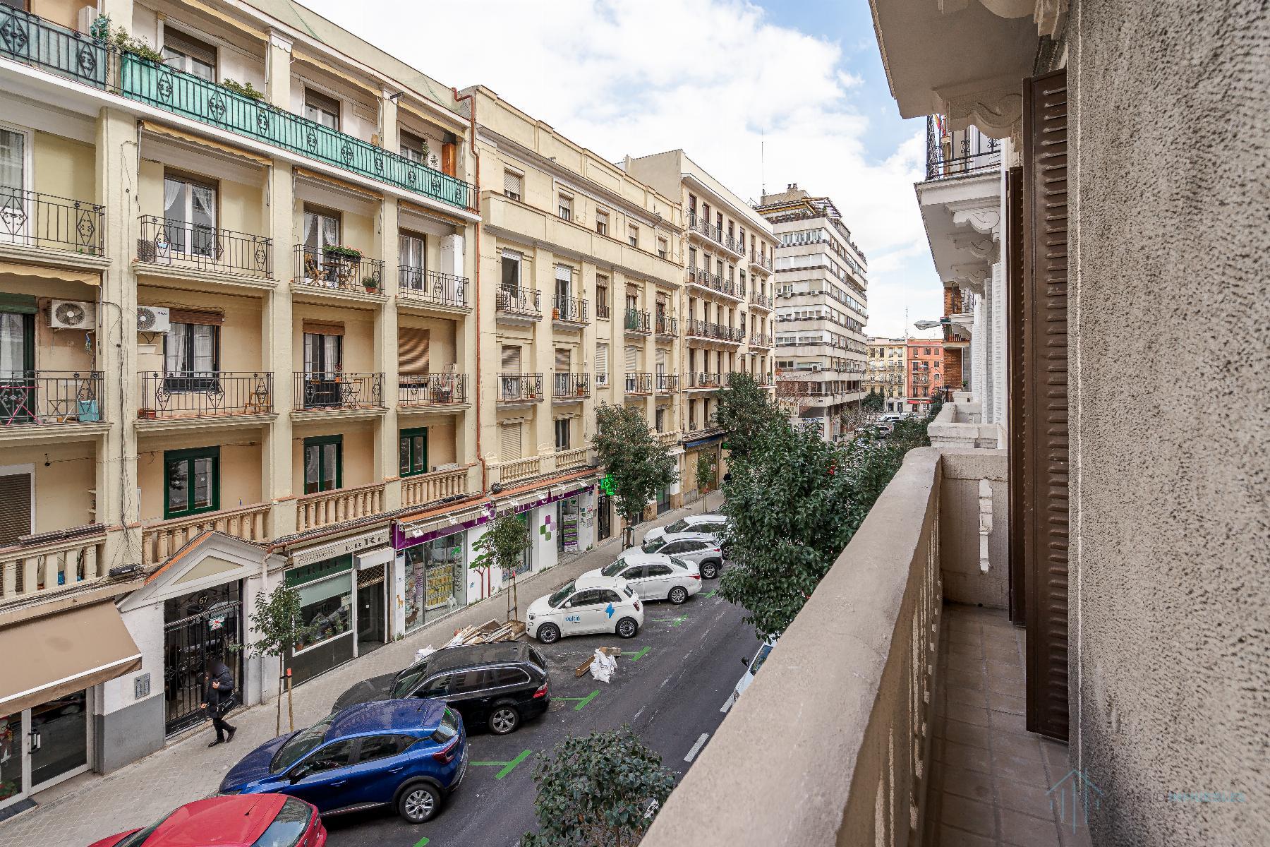 For sale of flat in Madrid