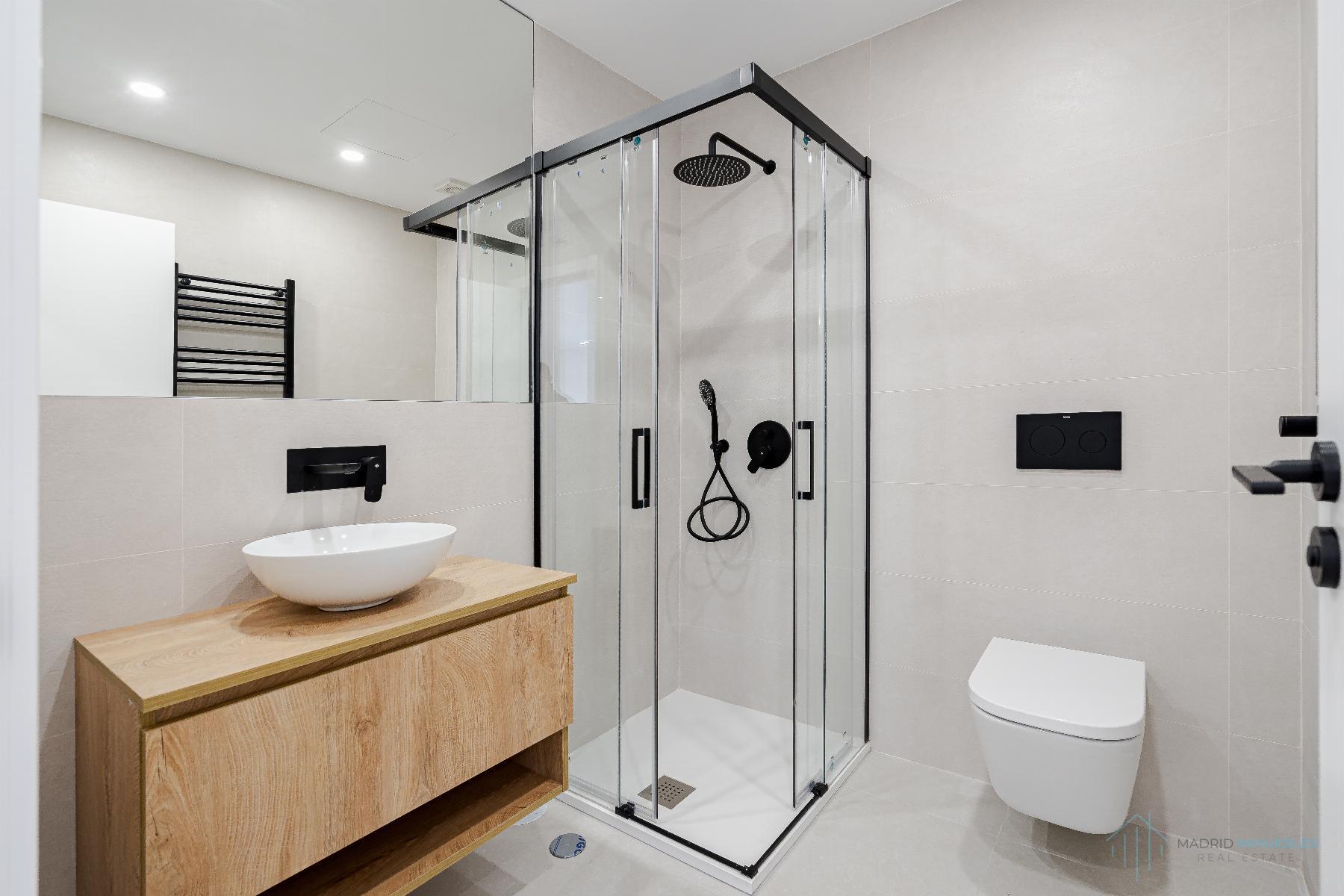 For sale of flat in Madrid