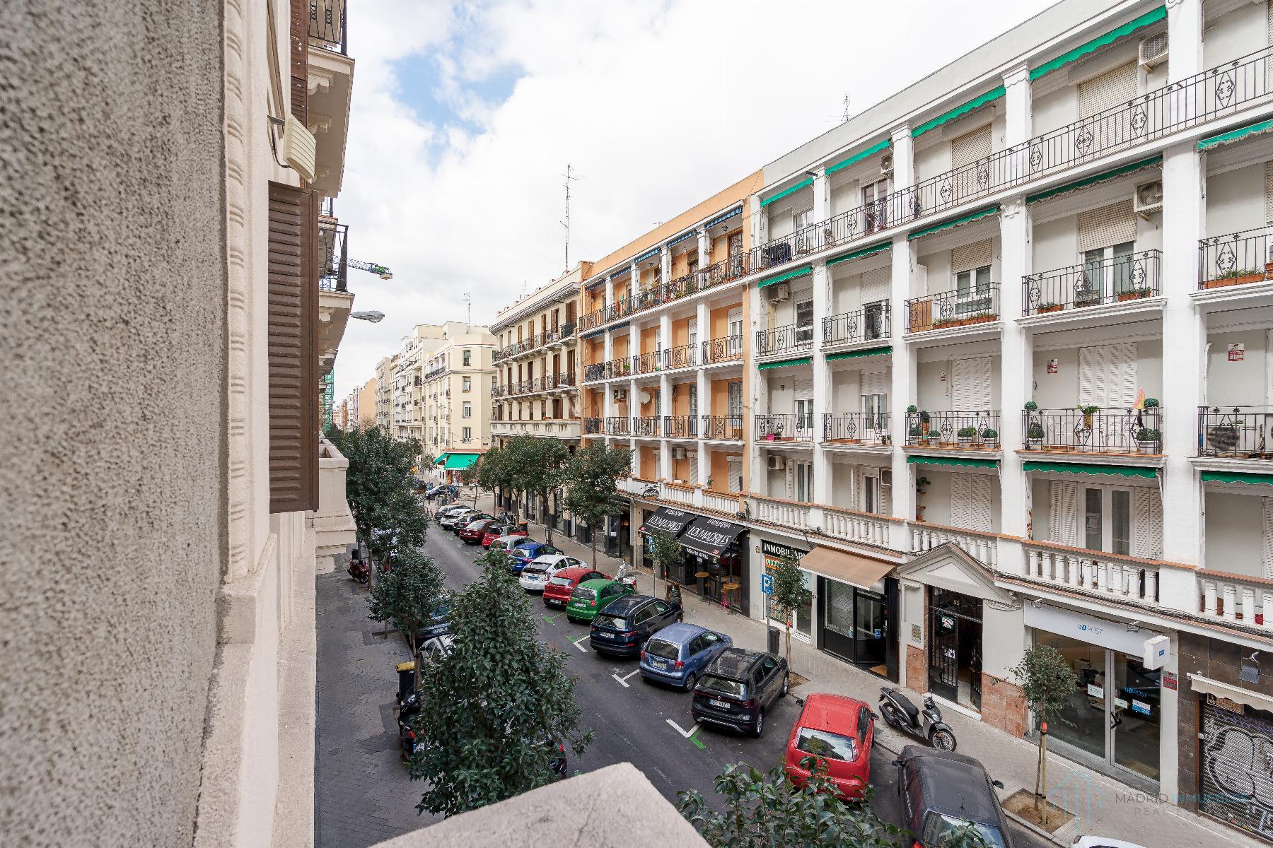 For sale of flat in Madrid