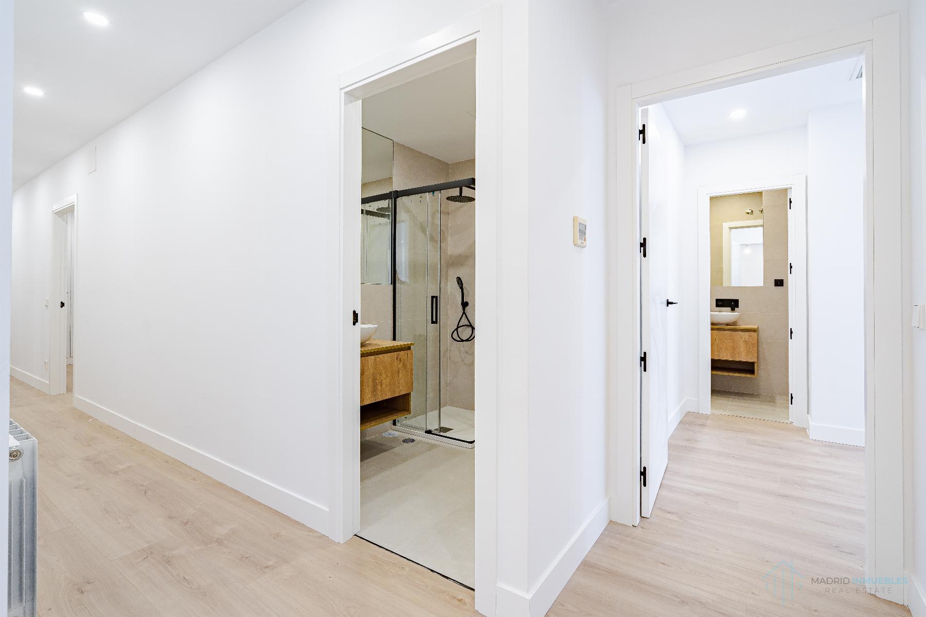 For sale of flat in Madrid