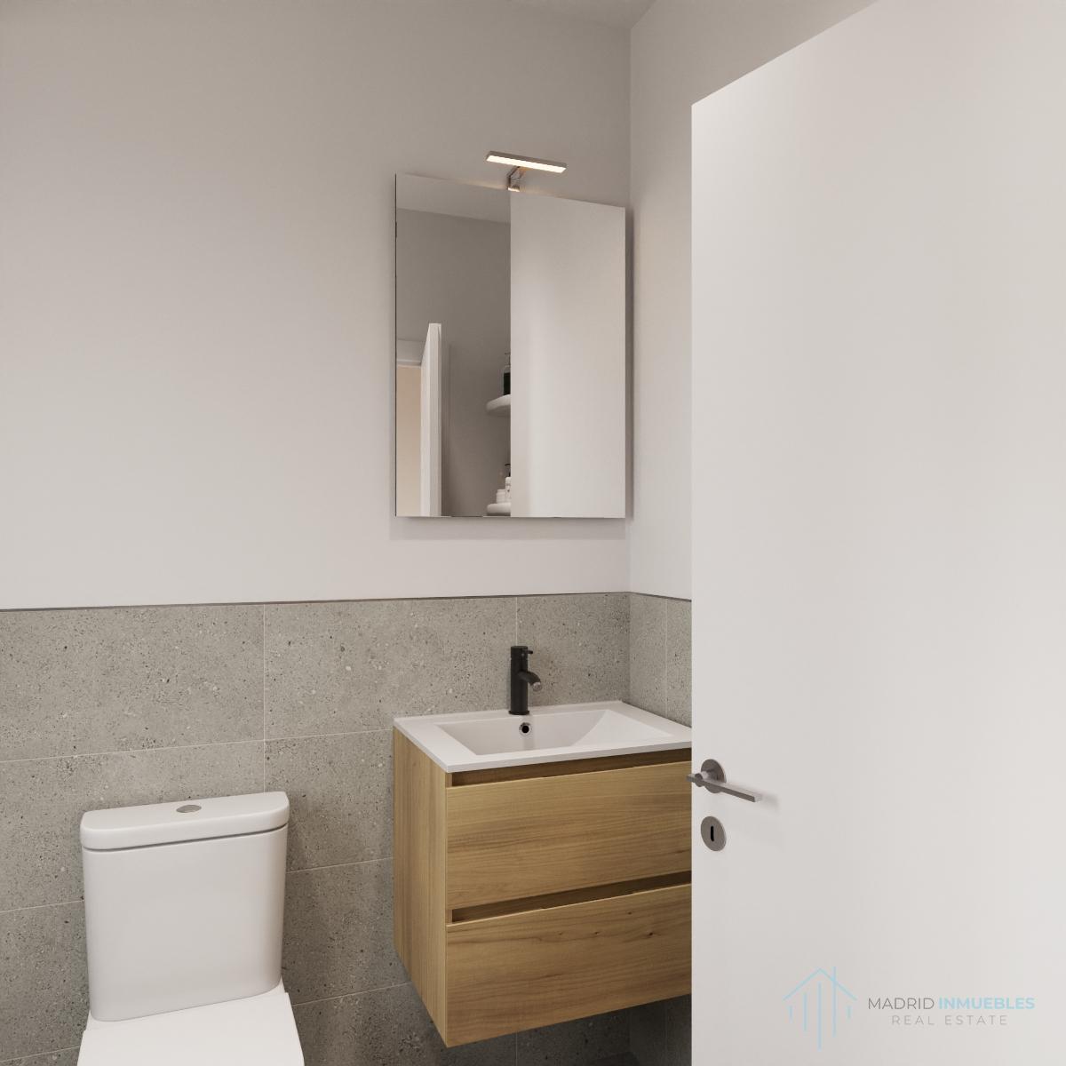 For sale of flat in Madrid