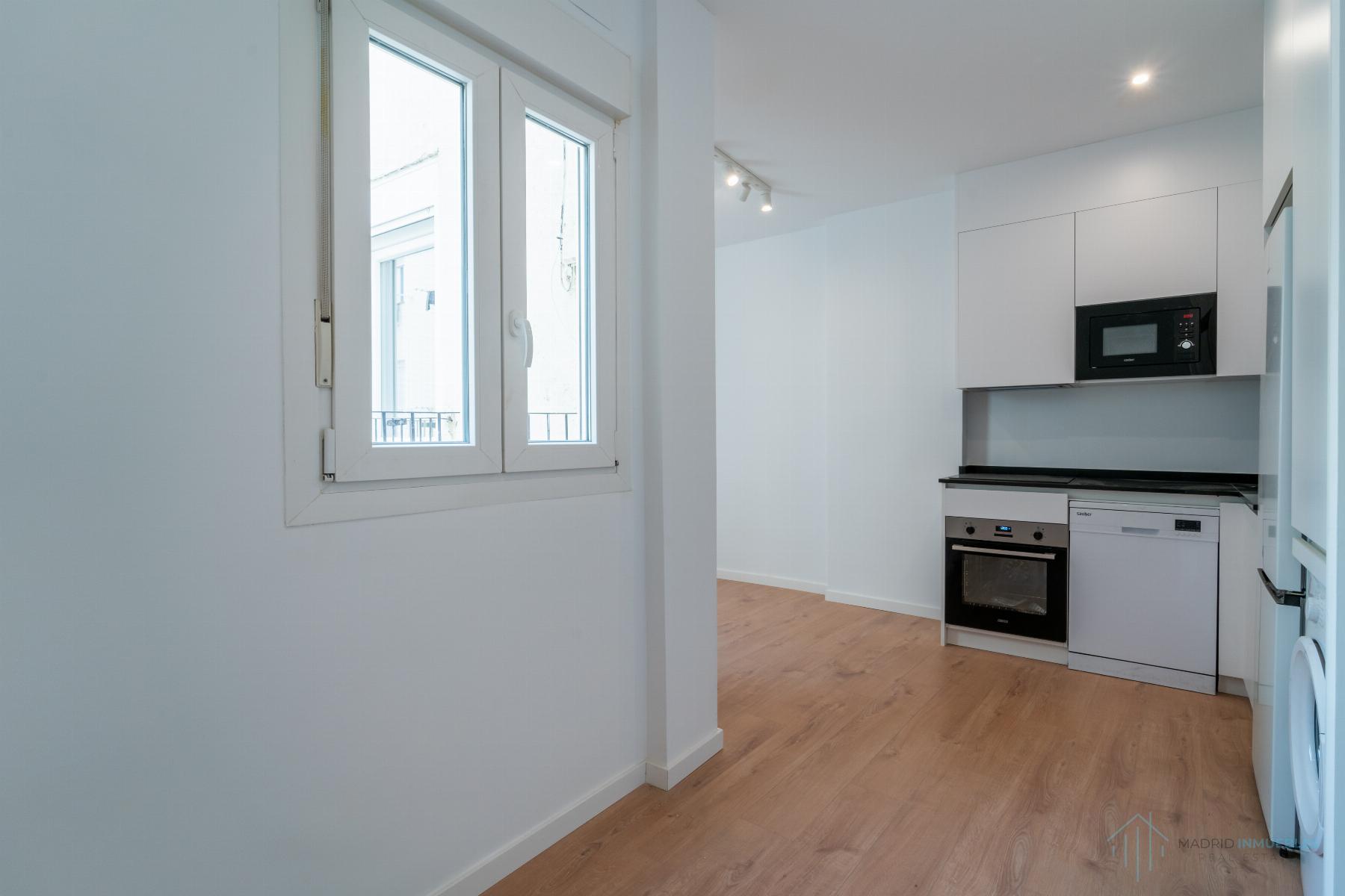For sale of apartment in Madrid