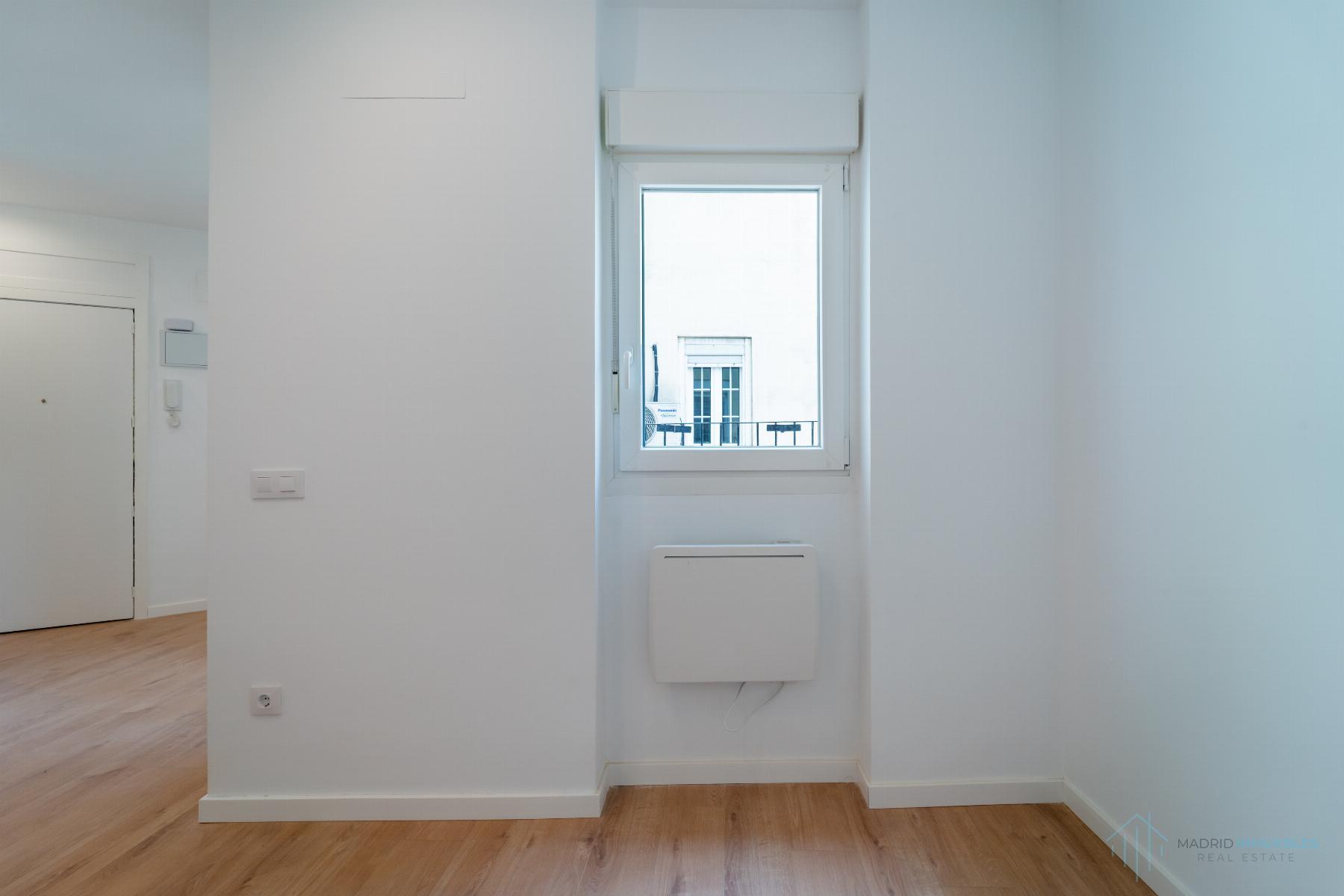For sale of apartment in Madrid