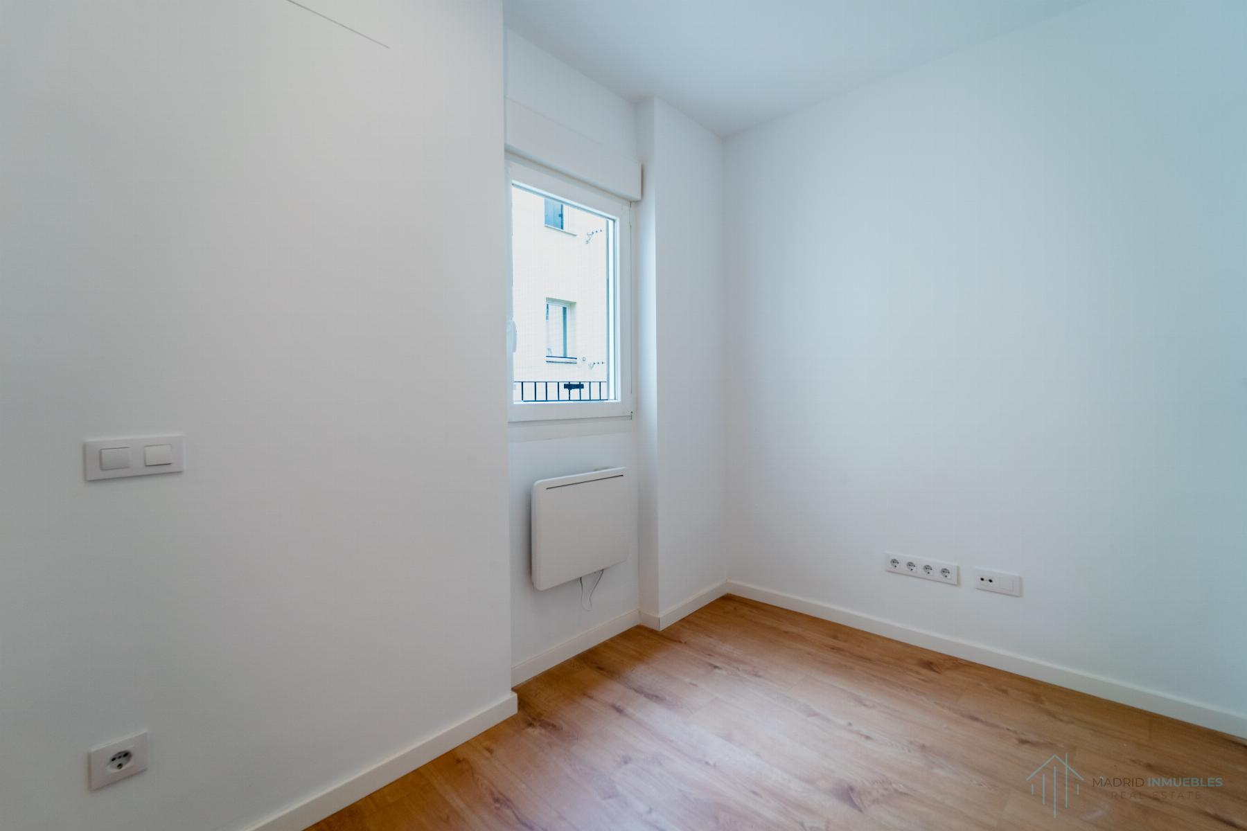 For sale of apartment in Madrid