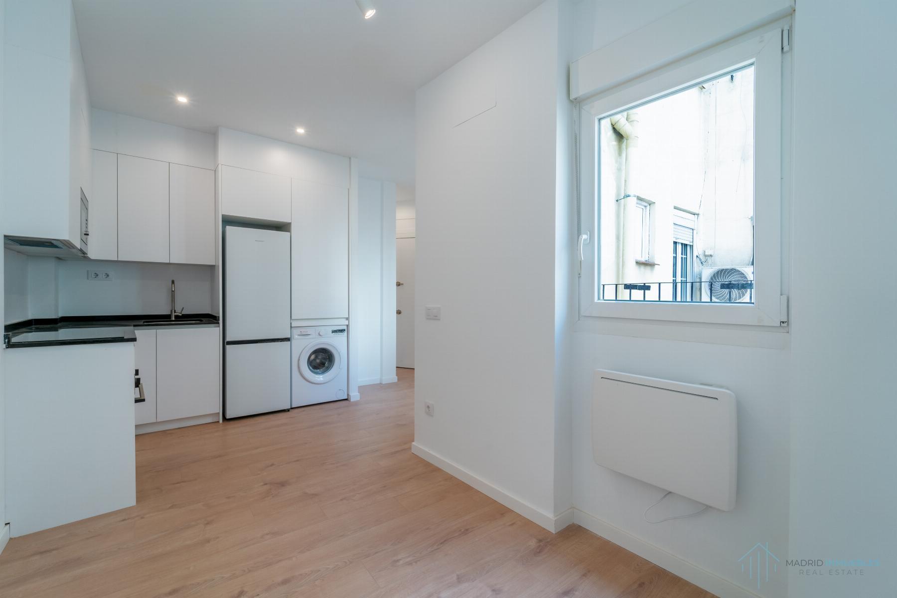 For sale of apartment in Madrid