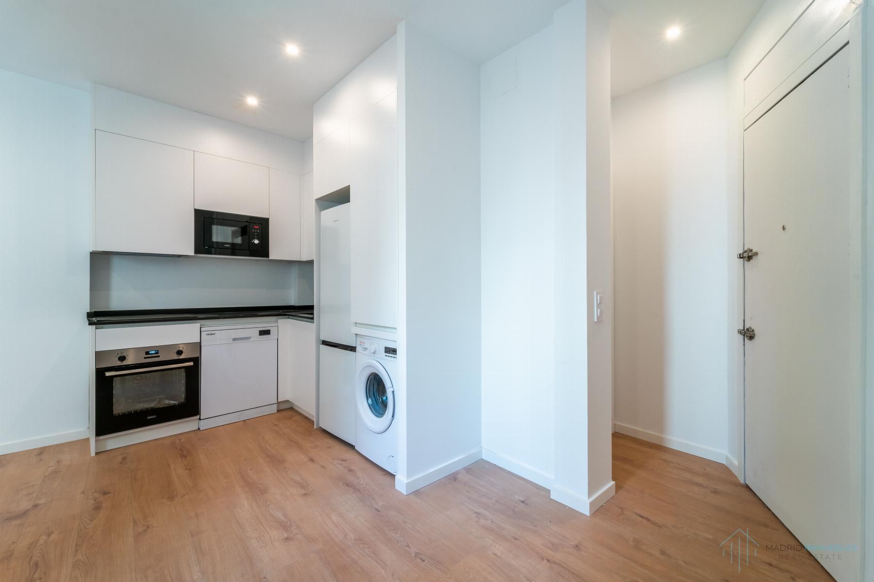 For sale of apartment in Madrid