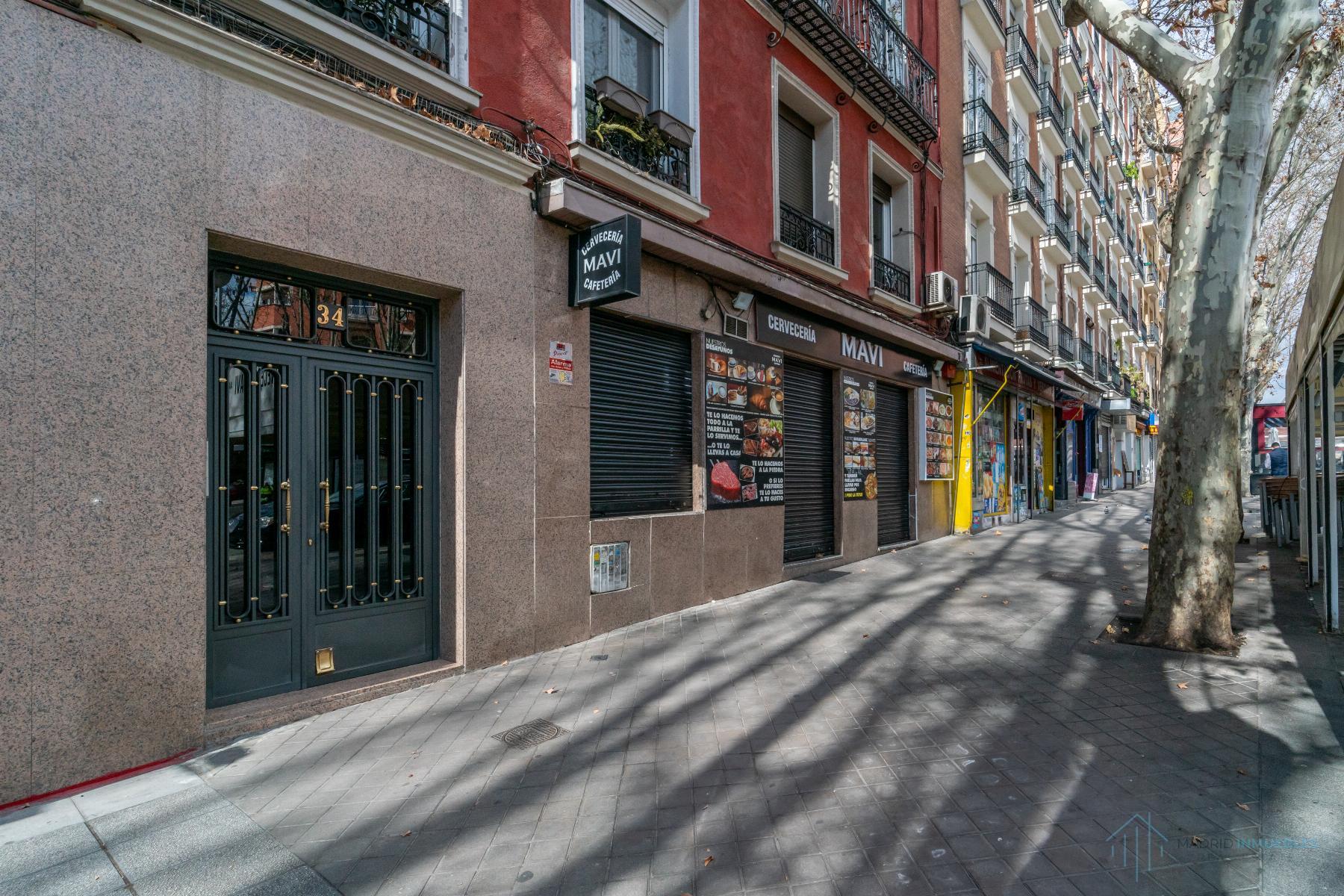 For sale of apartment in Madrid