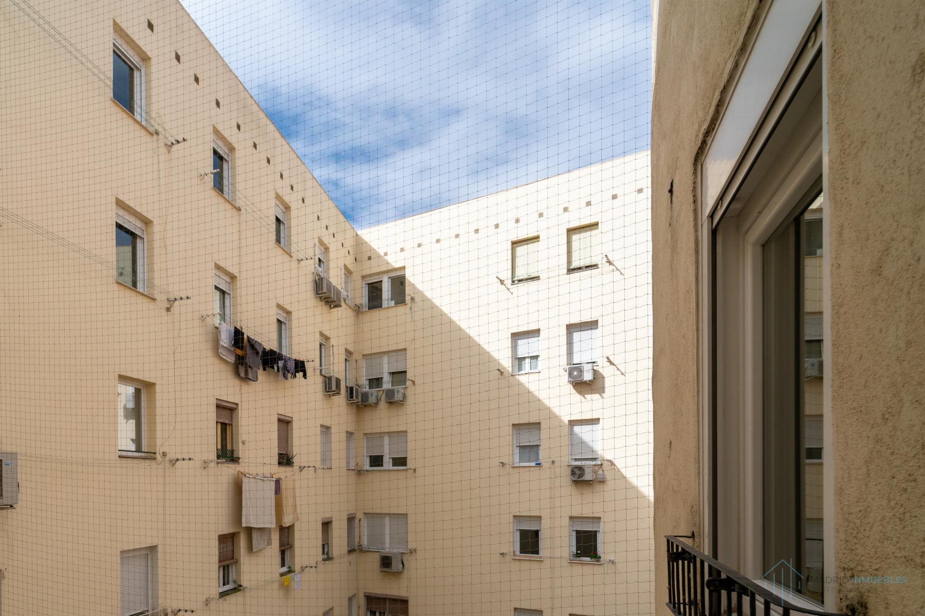 For sale of apartment in Madrid