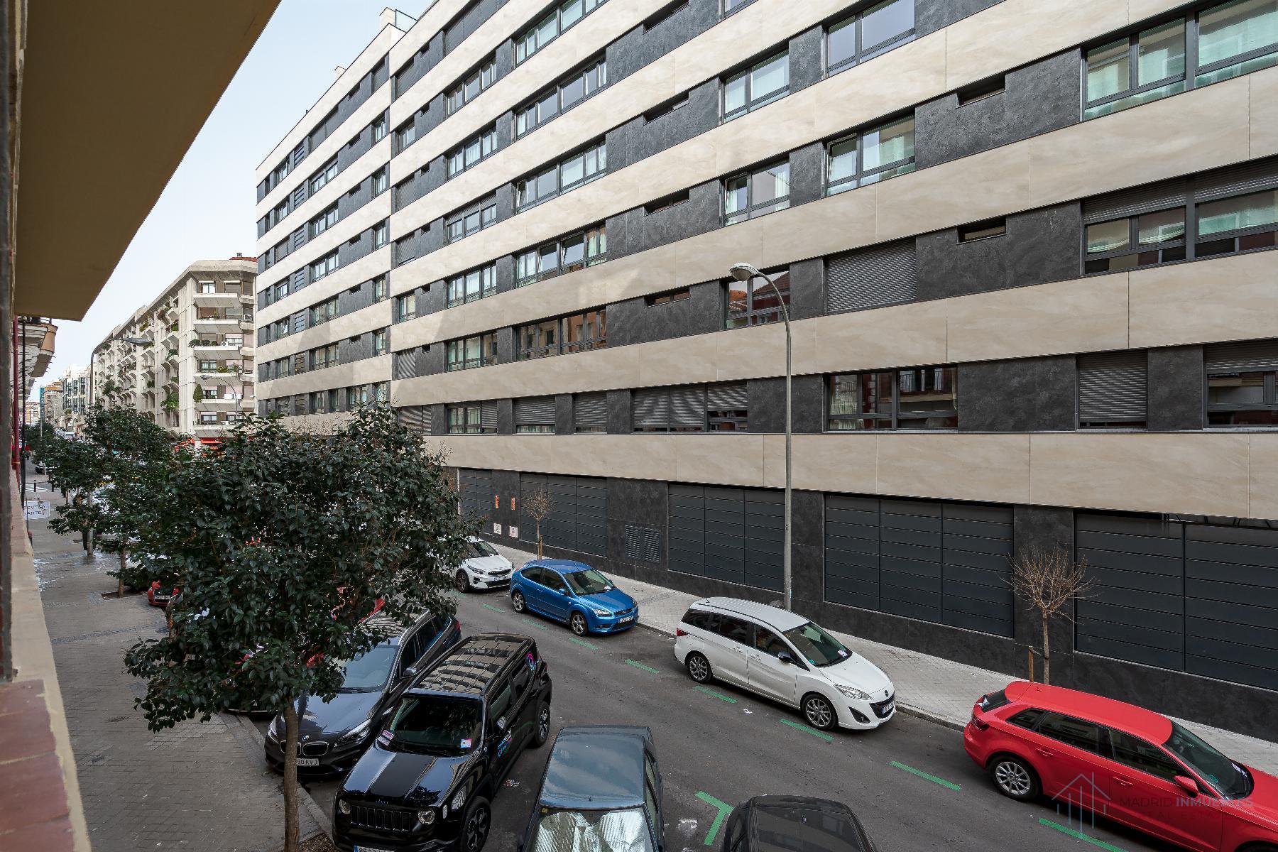 For sale of flat in Madrid