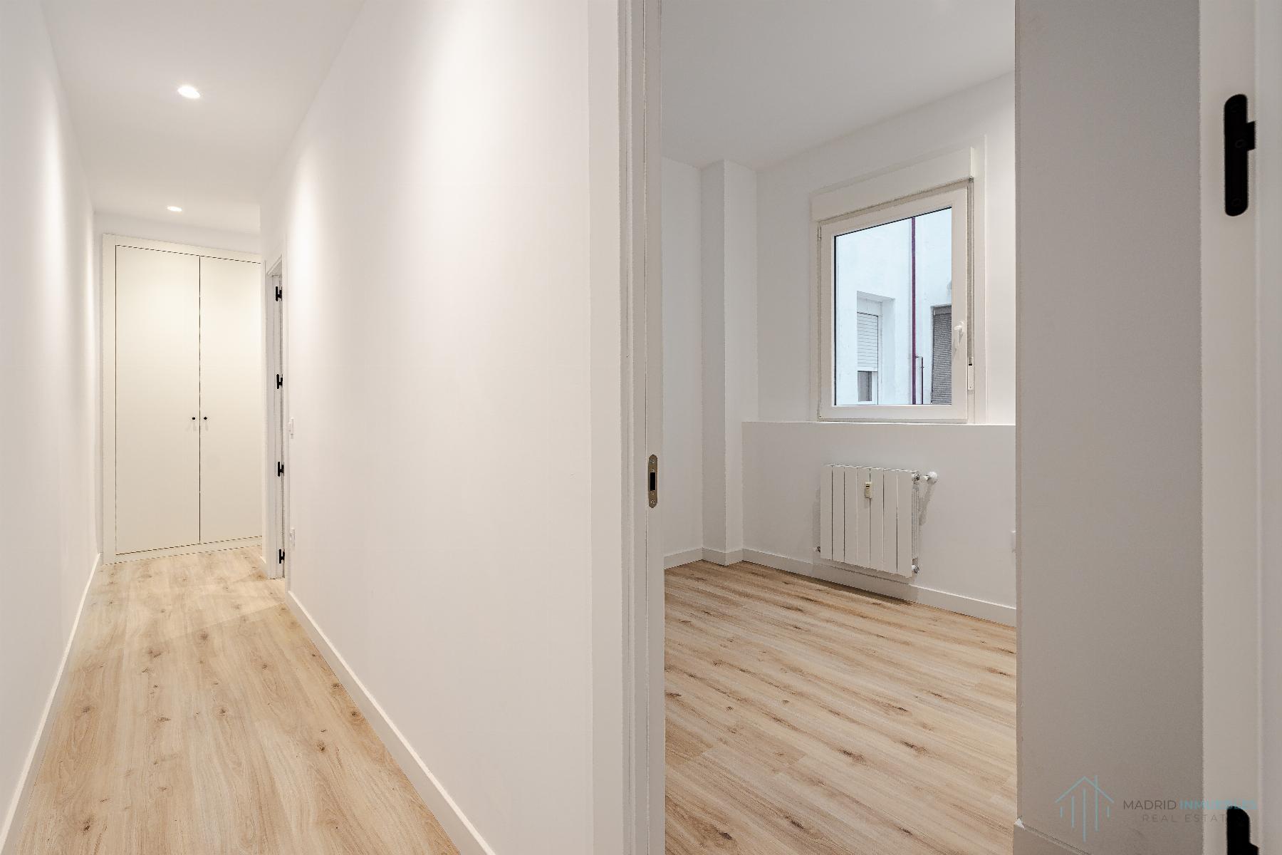 For sale of flat in Madrid