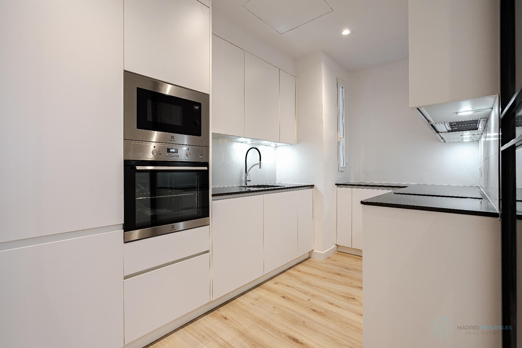 For sale of flat in Madrid