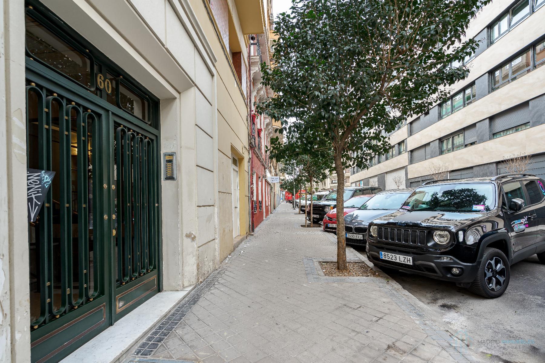 For sale of flat in Madrid
