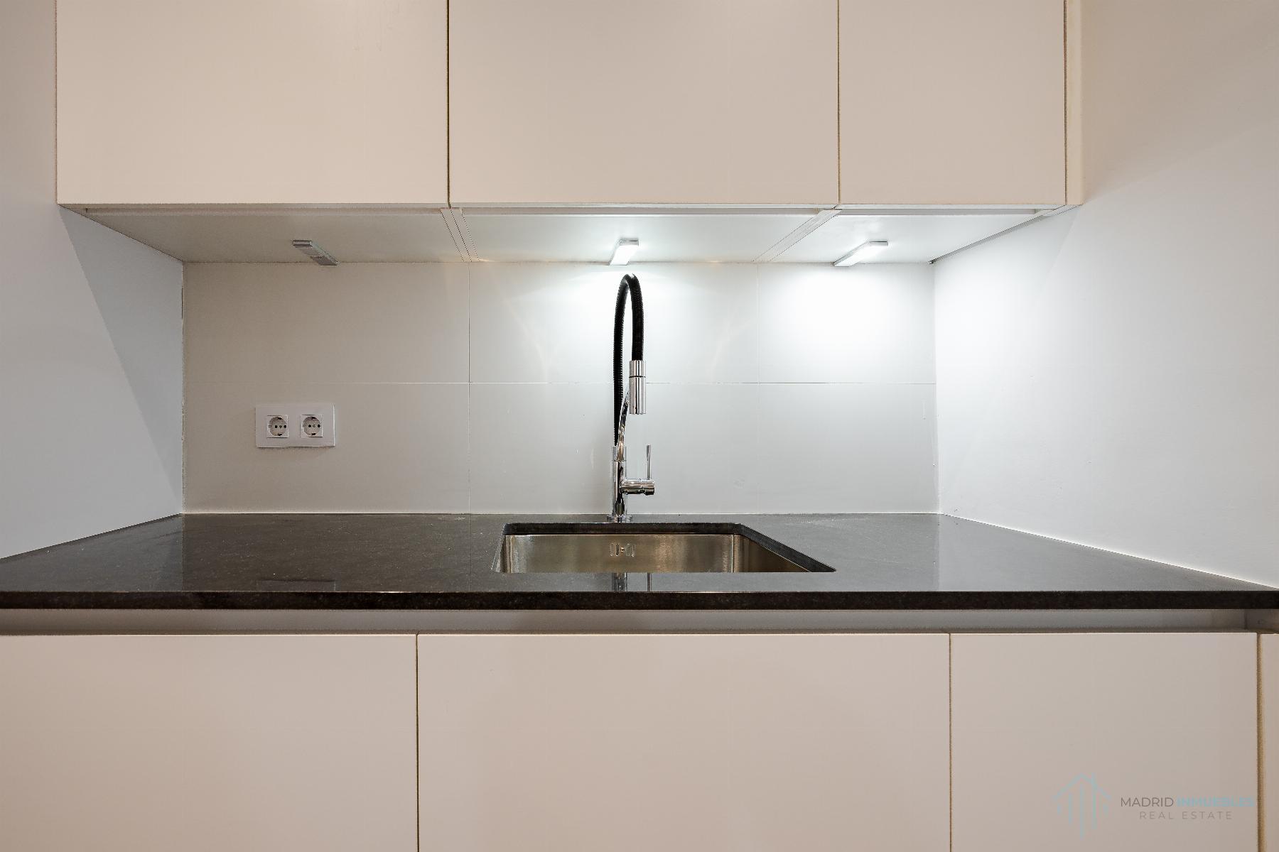 For sale of flat in Madrid
