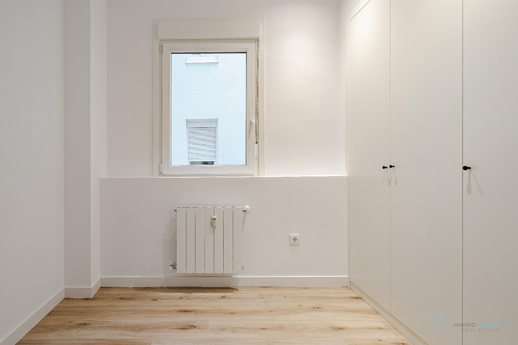 For sale of flat in Madrid