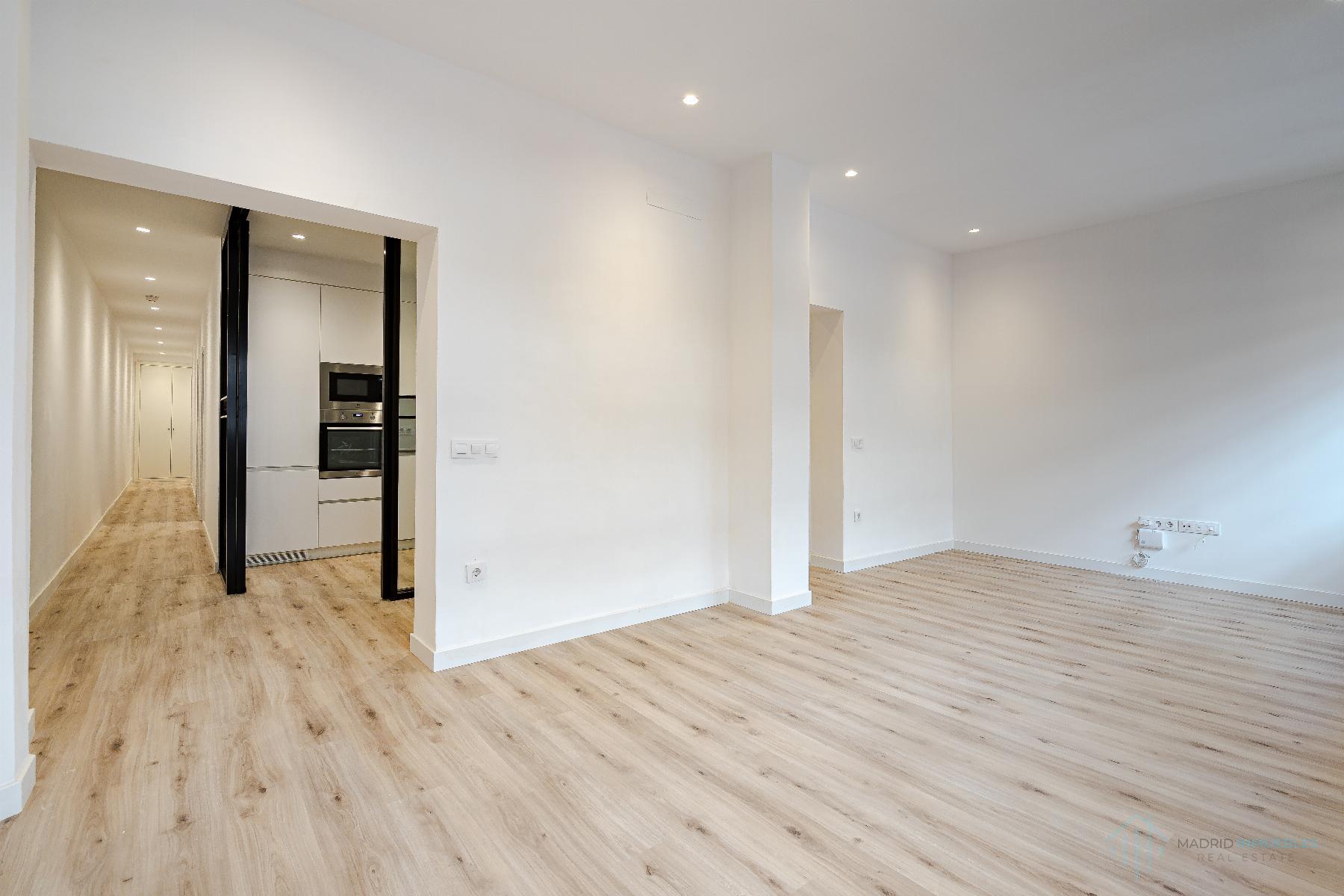 For sale of flat in Madrid
