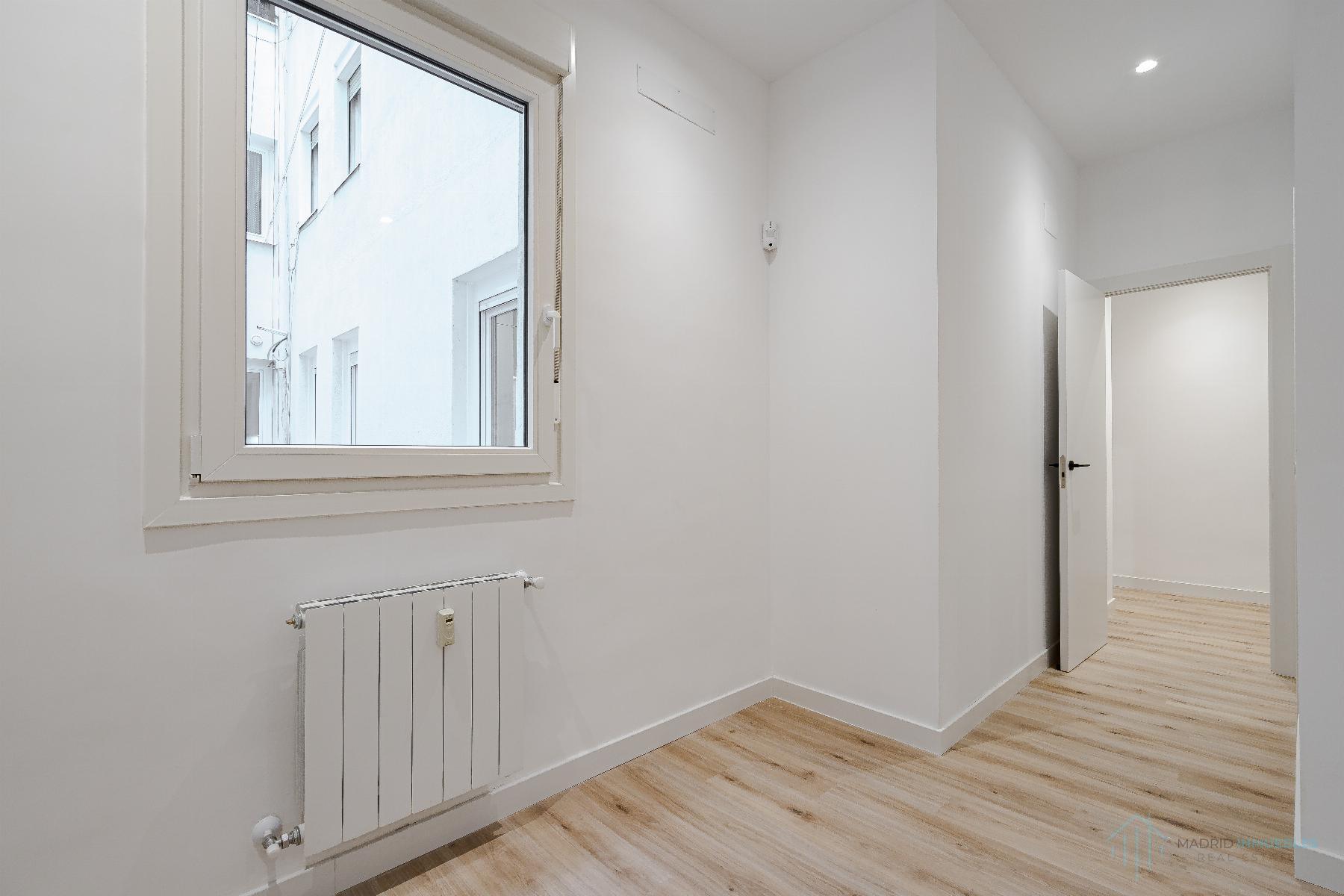 For sale of flat in Madrid