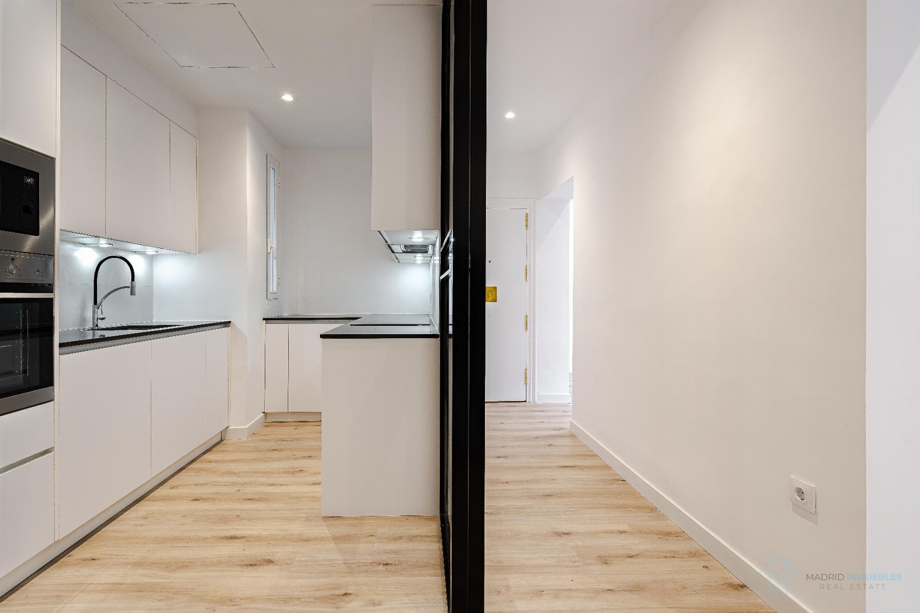 For sale of flat in Madrid
