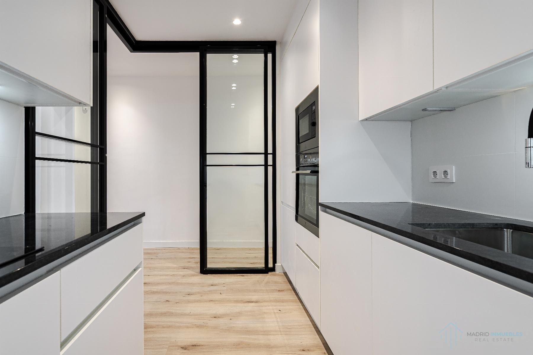 For sale of flat in Madrid