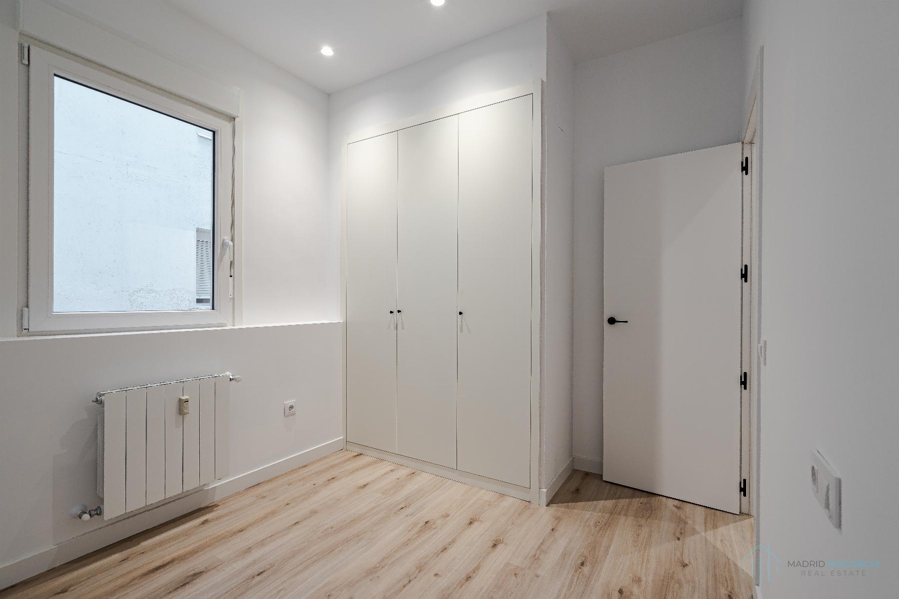 For sale of flat in Madrid
