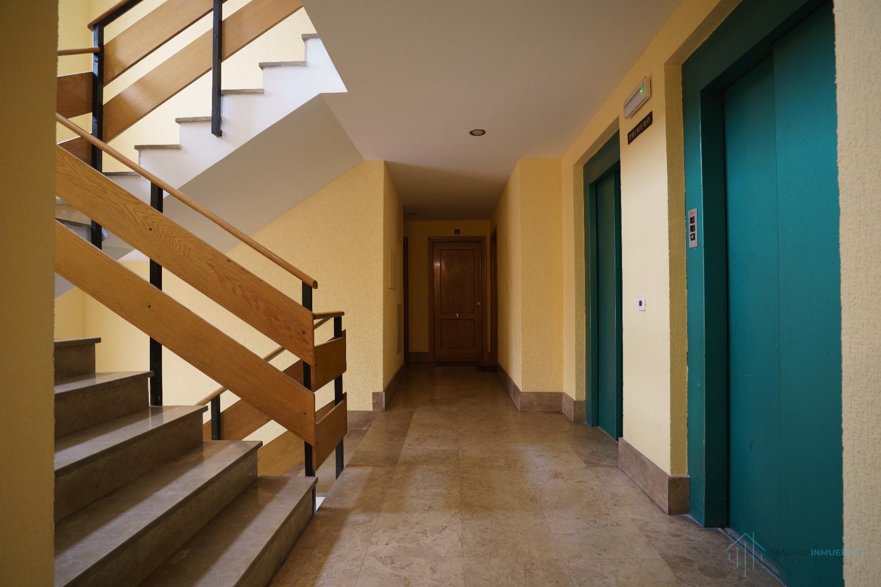 For sale of apartment in Madrid