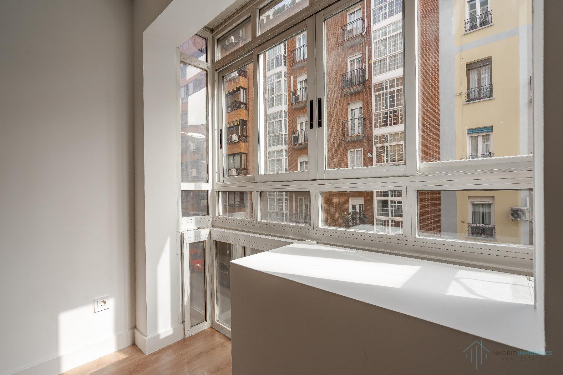 For sale of apartment in Madrid