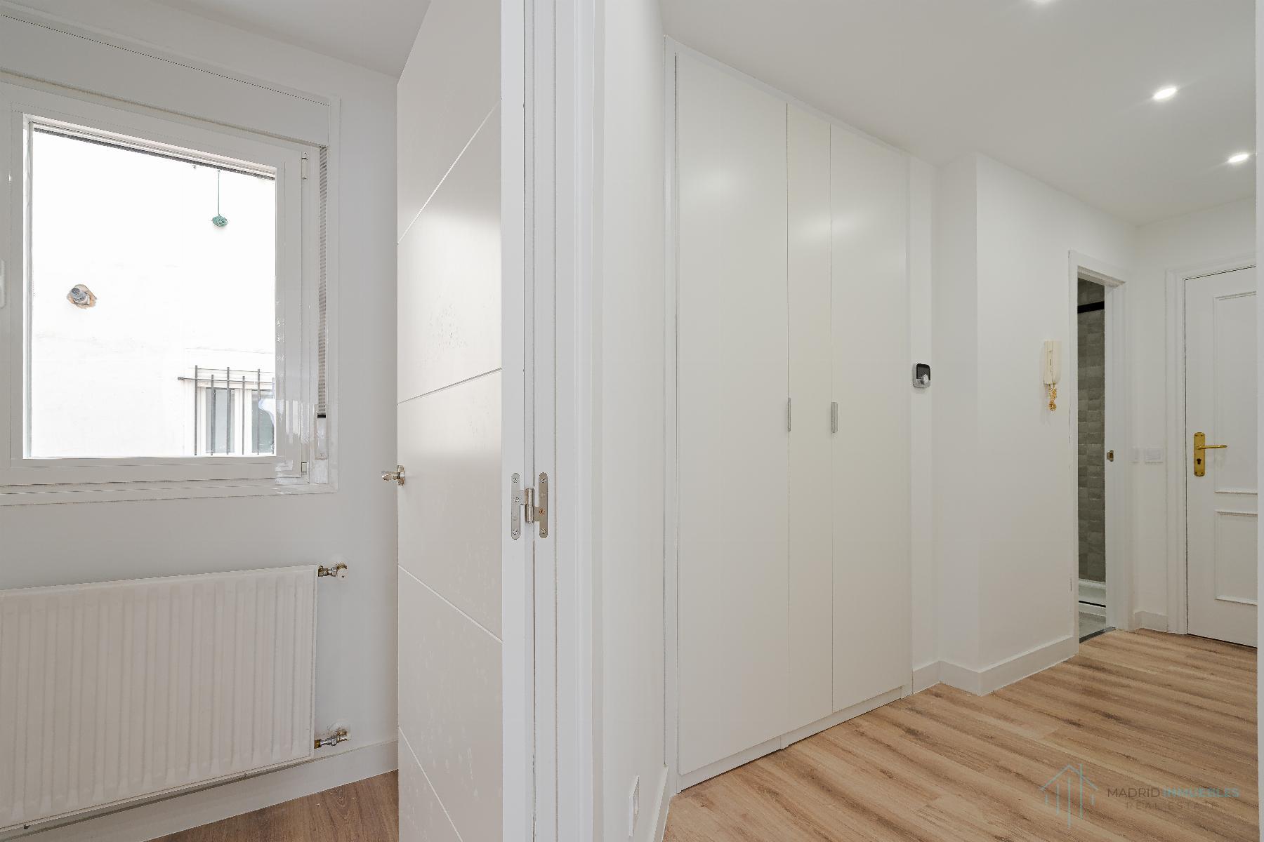 For sale of apartment in Madrid
