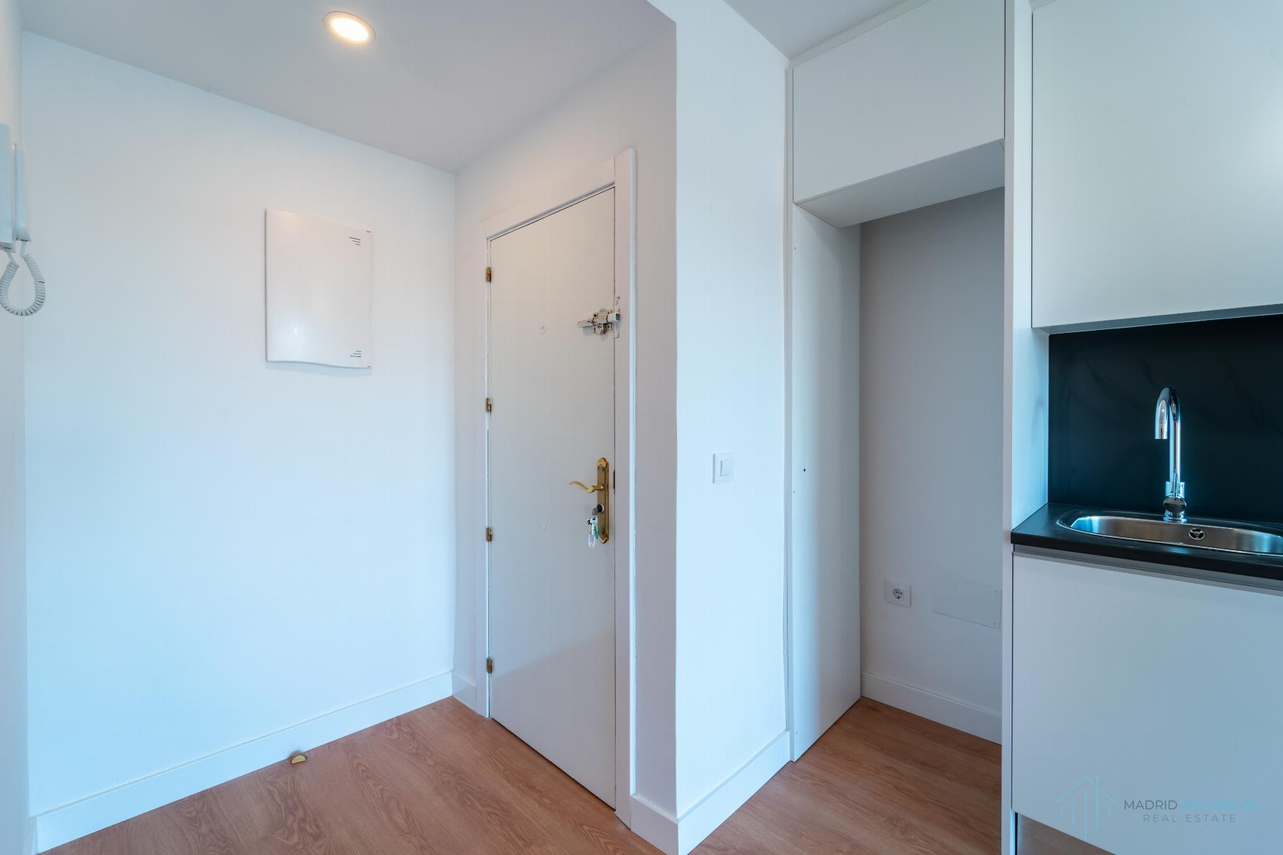 For sale of flat in Madrid